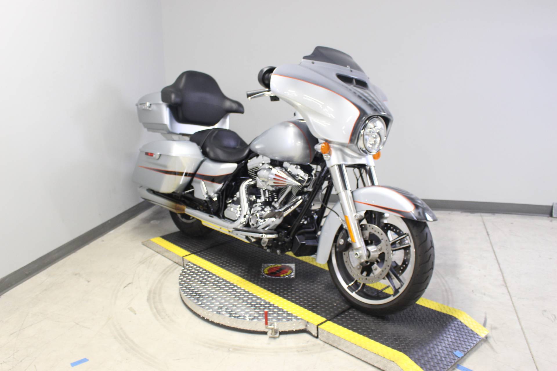 2015 street glide special accessories