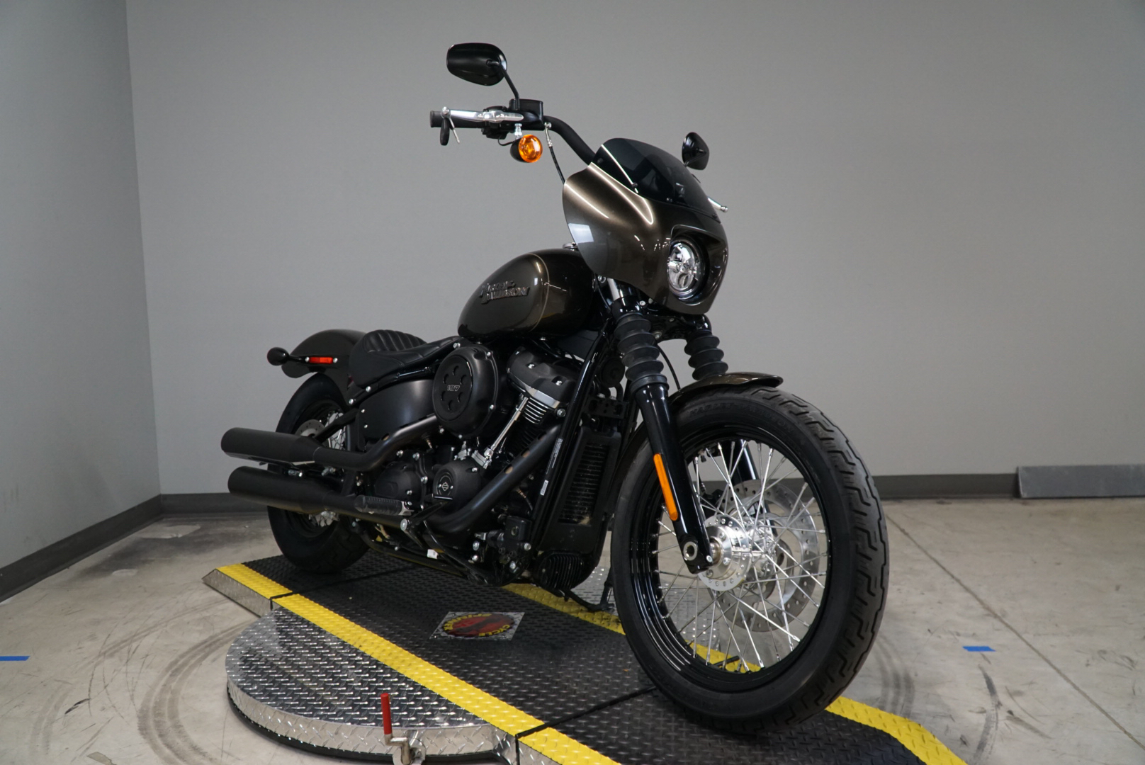 2020 harley davidson street bob accessories