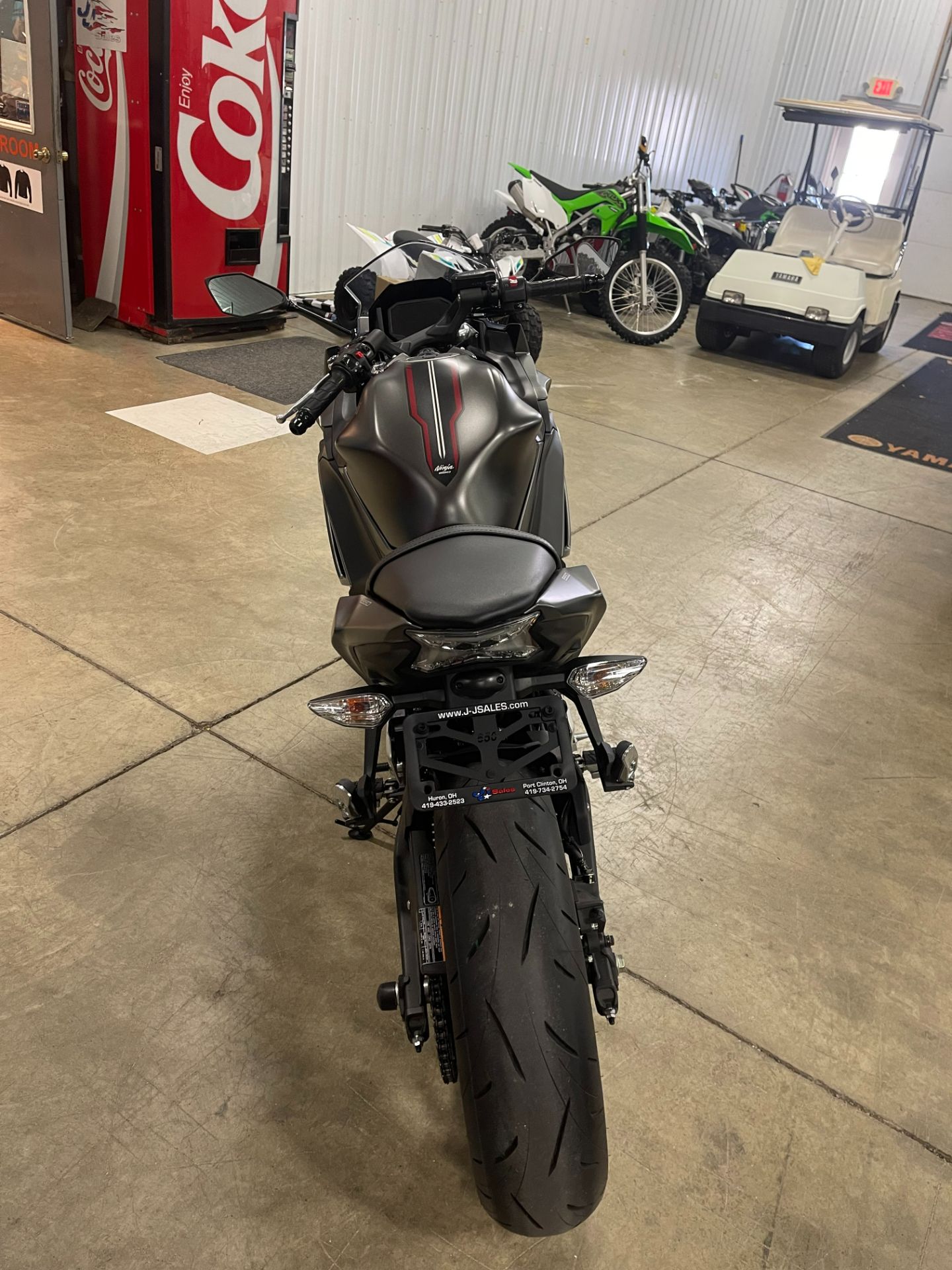 2022 Kawasaki Ninja 650 in Huron, Ohio - Photo 2
