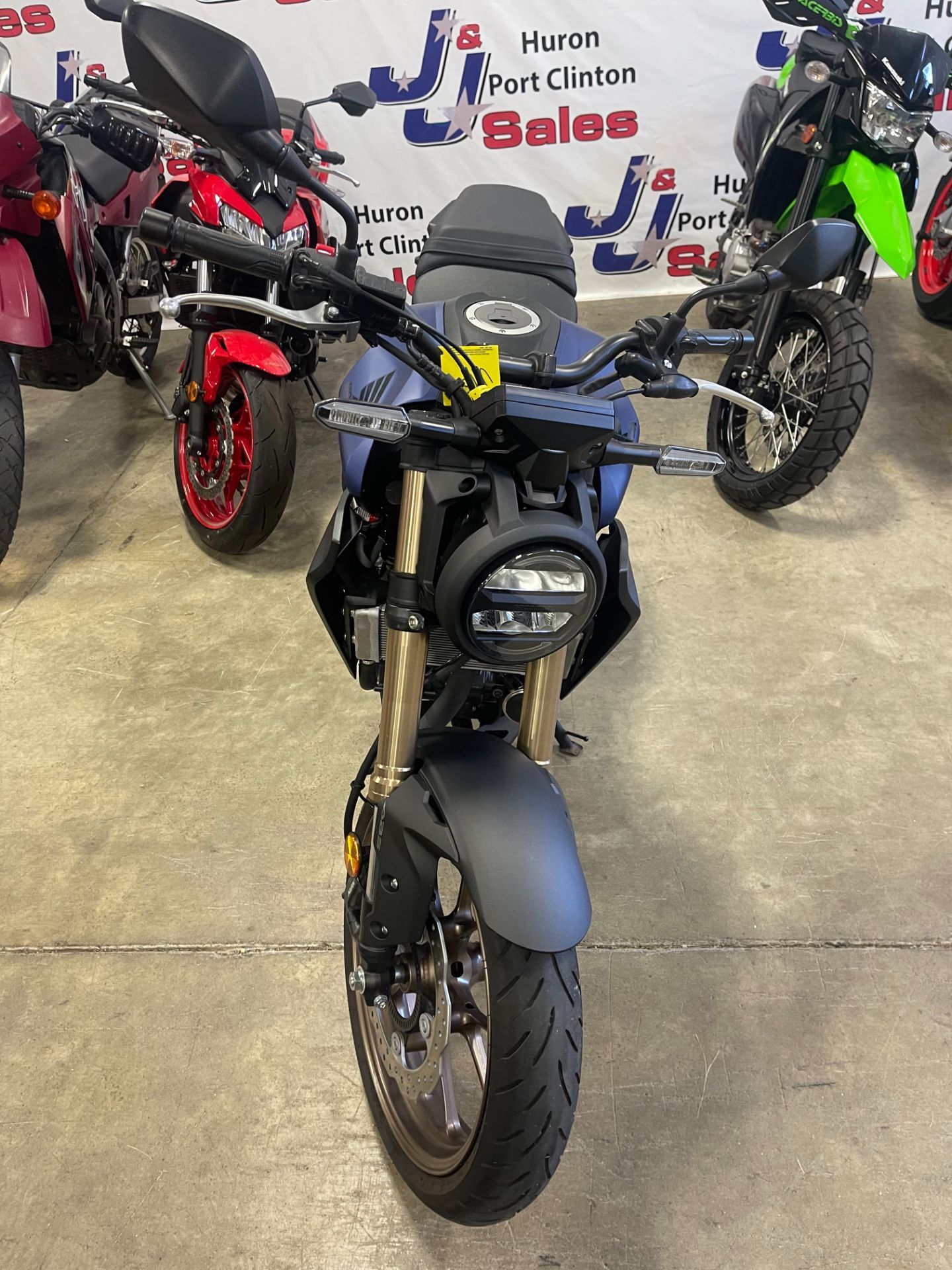 2021 Honda CB300R ABS in Huron, Ohio - Photo 3