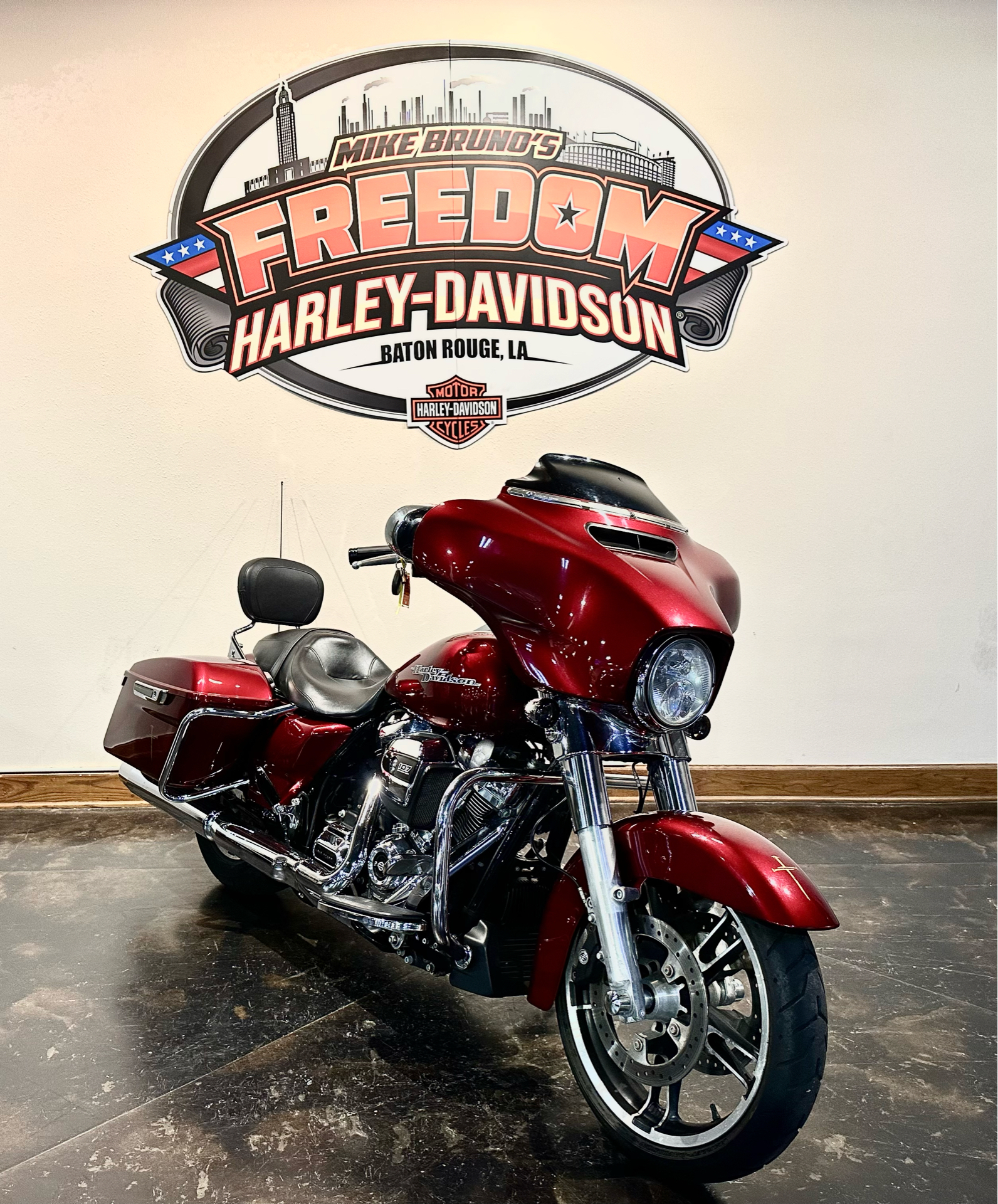 2017 Harley-Davidson Street Glide® Special in Baton Rouge, Louisiana - Photo 2