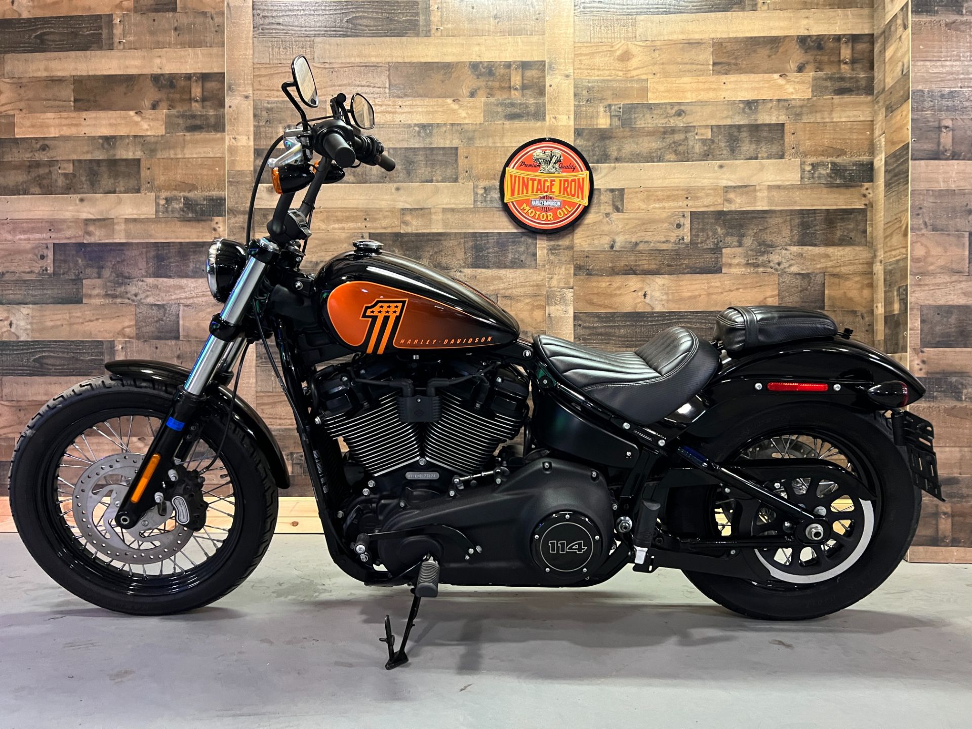 2021 Harley-Davidson Street Bob® 114 in Westfield, Massachusetts - Photo 2