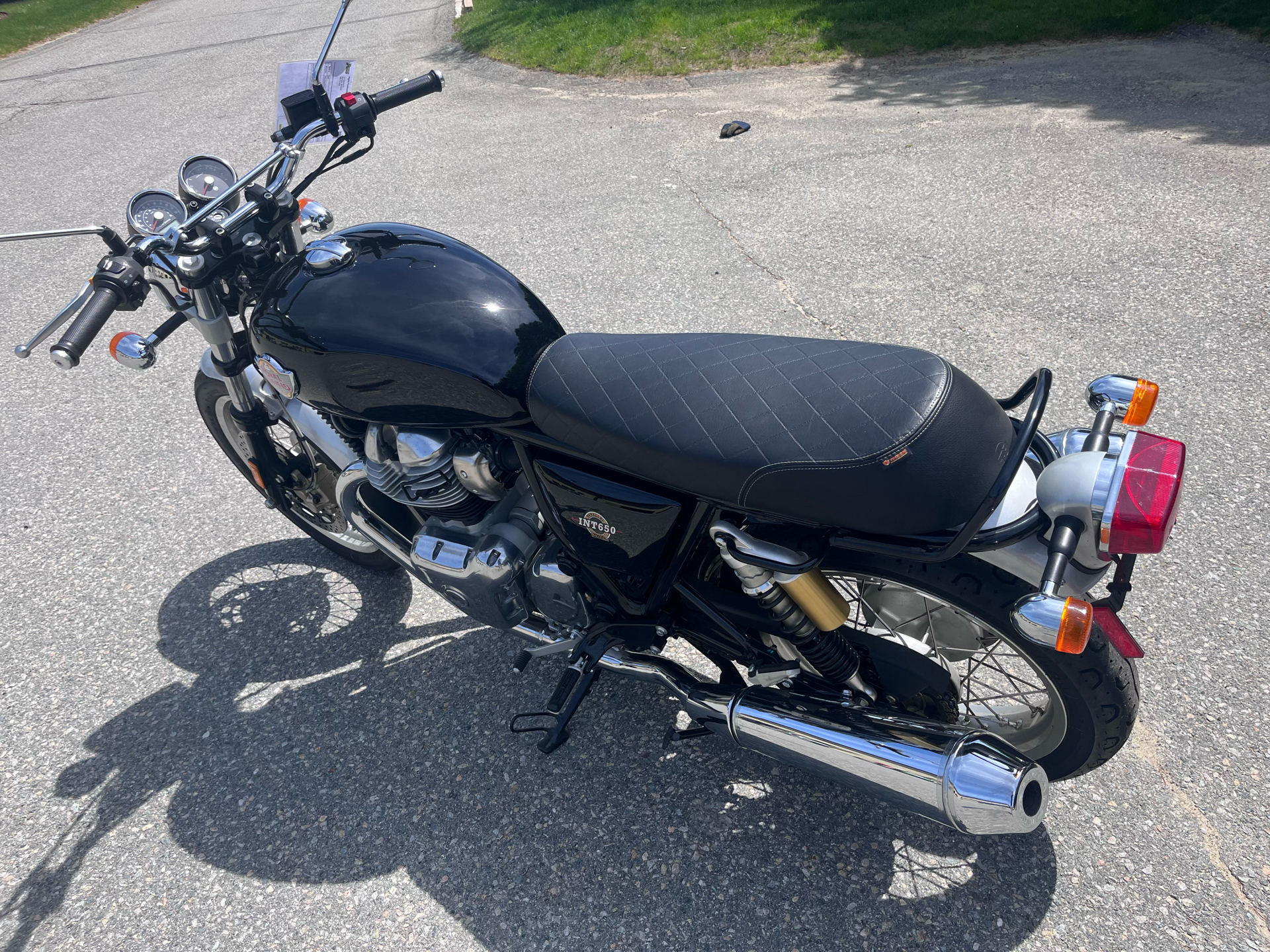 2020 Royal Enfield INT650 in Plymouth, Massachusetts - Photo 3