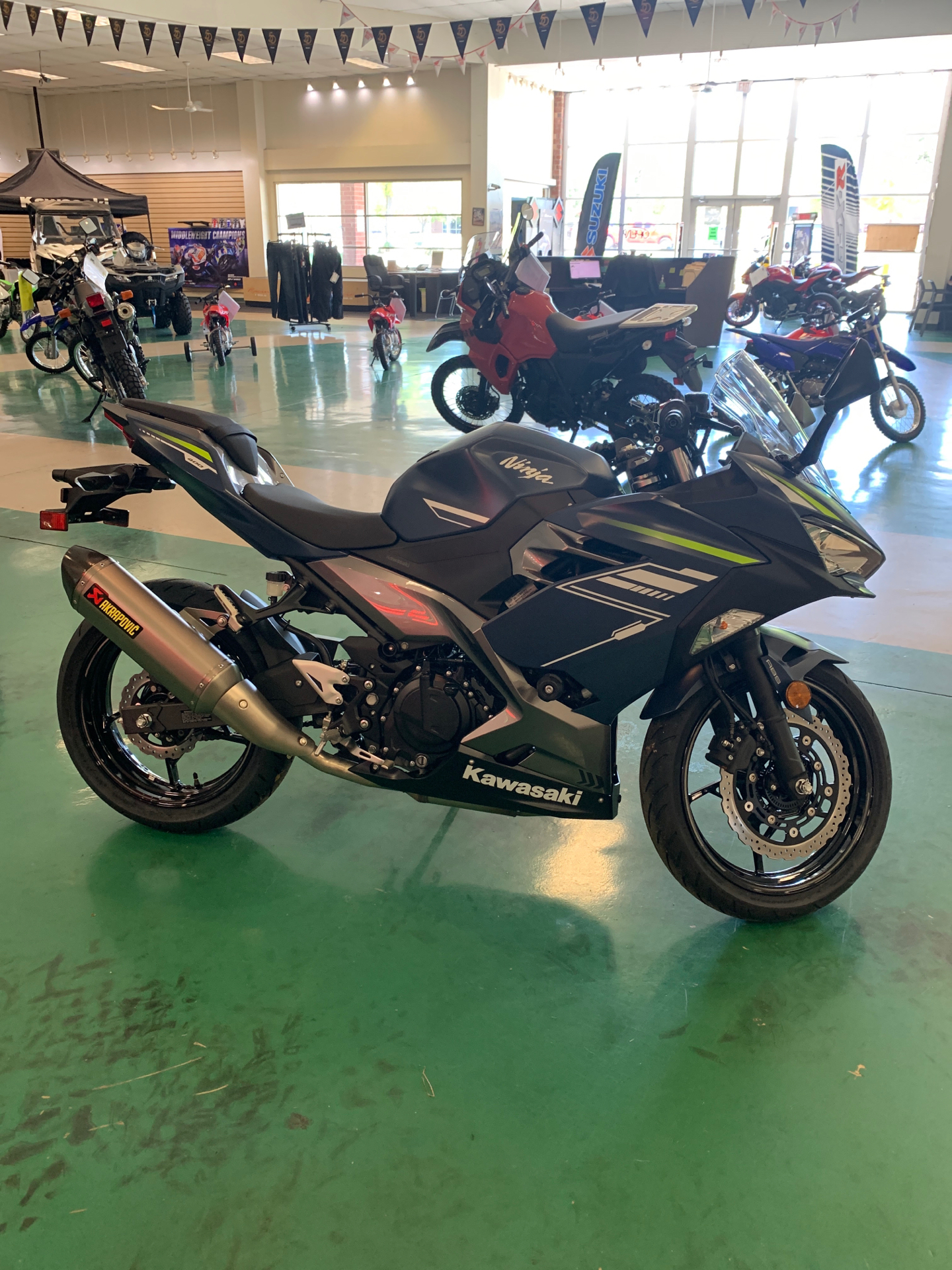 2022 Kawasaki Ninja 400 ABS in Newnan, Georgia - Photo 1