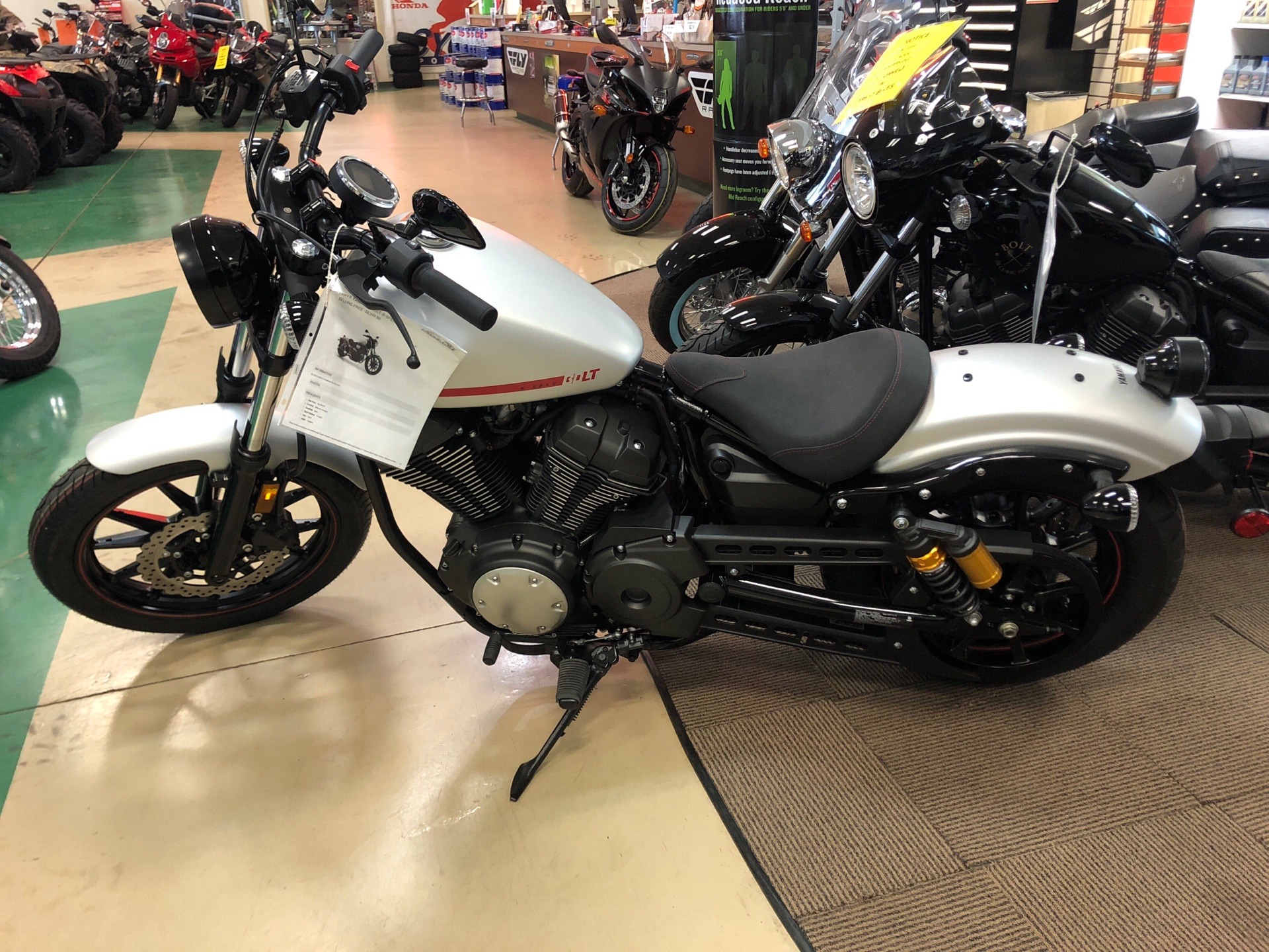 yamaha bolt bobber