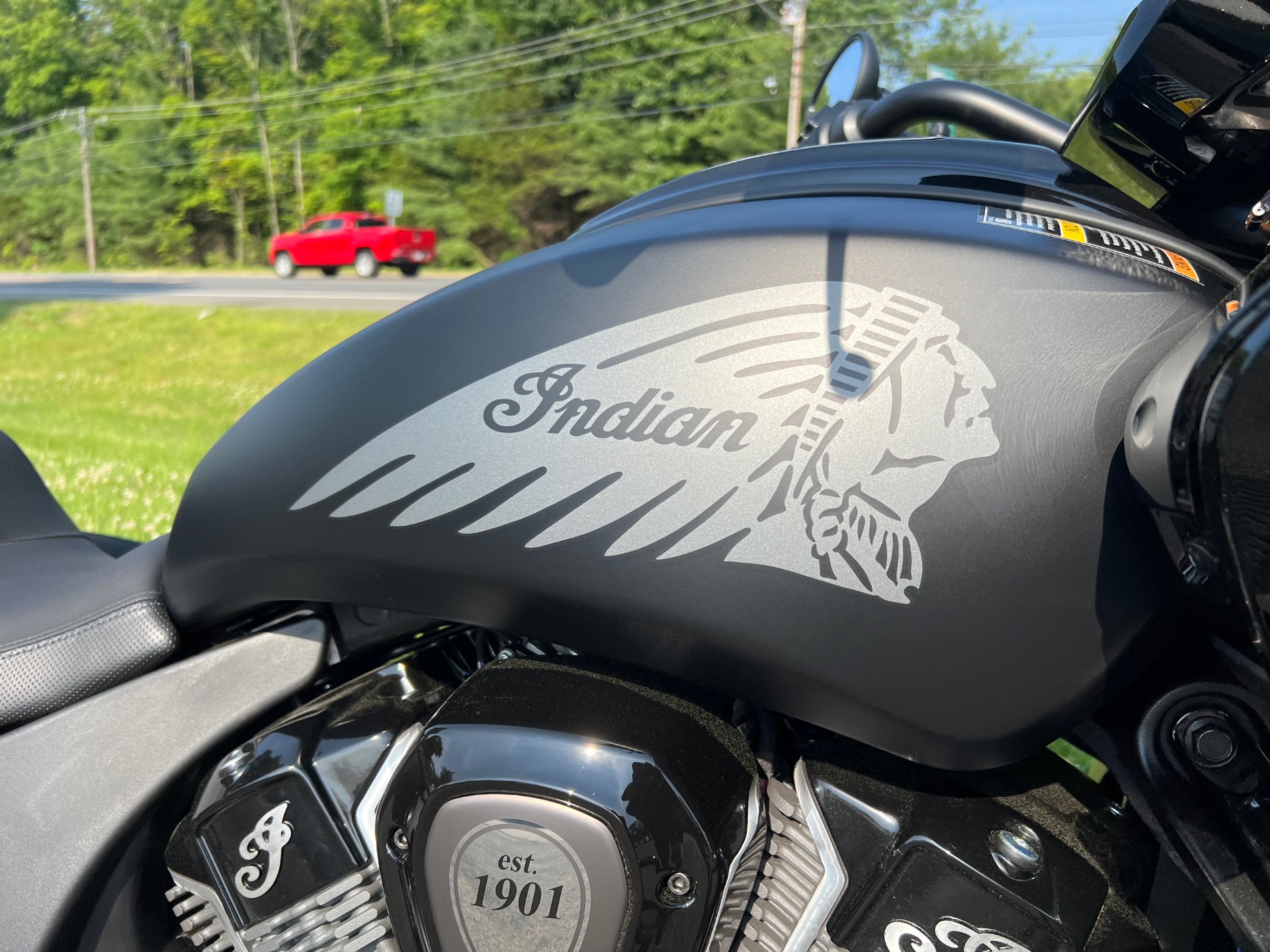 2024 Indian Motorcycle Challenger® Dark Horse® with PowerBand Audio Package in Westfield, Massachusetts - Photo 4