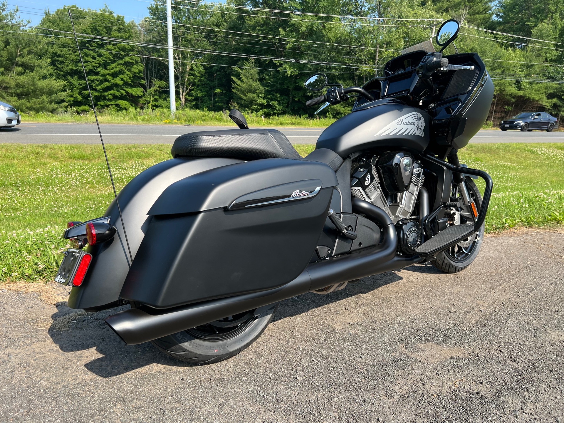 2024 Indian Motorcycle Challenger® Dark Horse® with PowerBand Audio Package in Westfield, Massachusetts - Photo 9