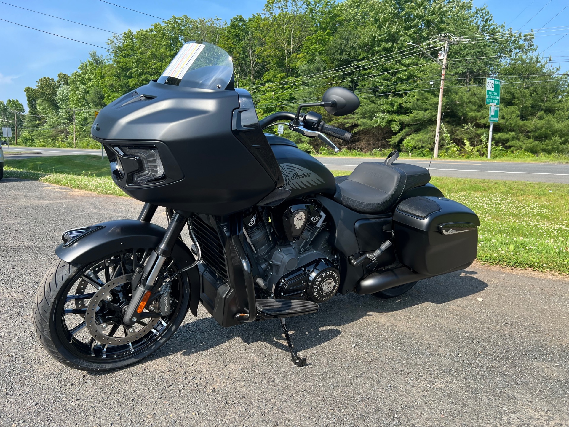 2024 Indian Motorcycle Challenger® Dark Horse® with PowerBand Audio Package in Westfield, Massachusetts - Photo 12