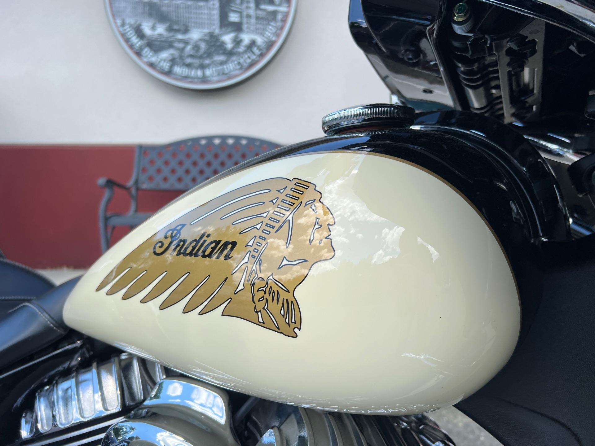 2019 Indian Motorcycle Chieftain® Classic ABS in Westfield, Massachusetts - Photo 4