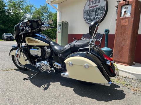 2019 Indian Motorcycle Chieftain® Classic ABS in Westfield, Massachusetts - Photo 10