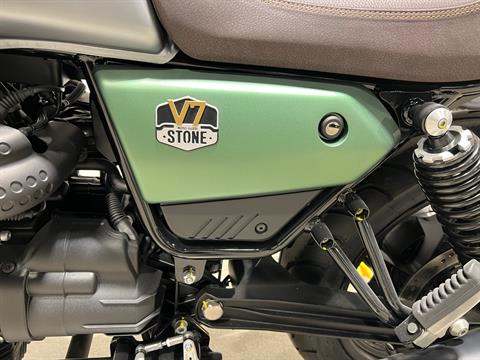 2022 Moto Guzzi V7 Stone Centenario E5 in Westfield, Massachusetts - Photo 6