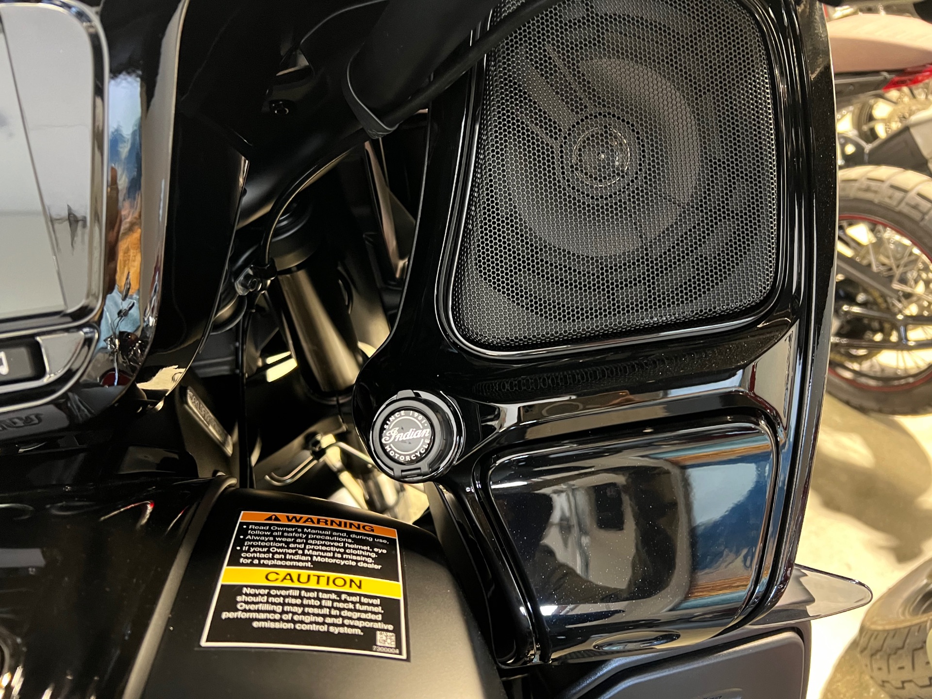 2024 Indian Motorcycle Pursuit® Dark Horse® with PowerBand Audio Package in Westfield, Massachusetts - Photo 15
