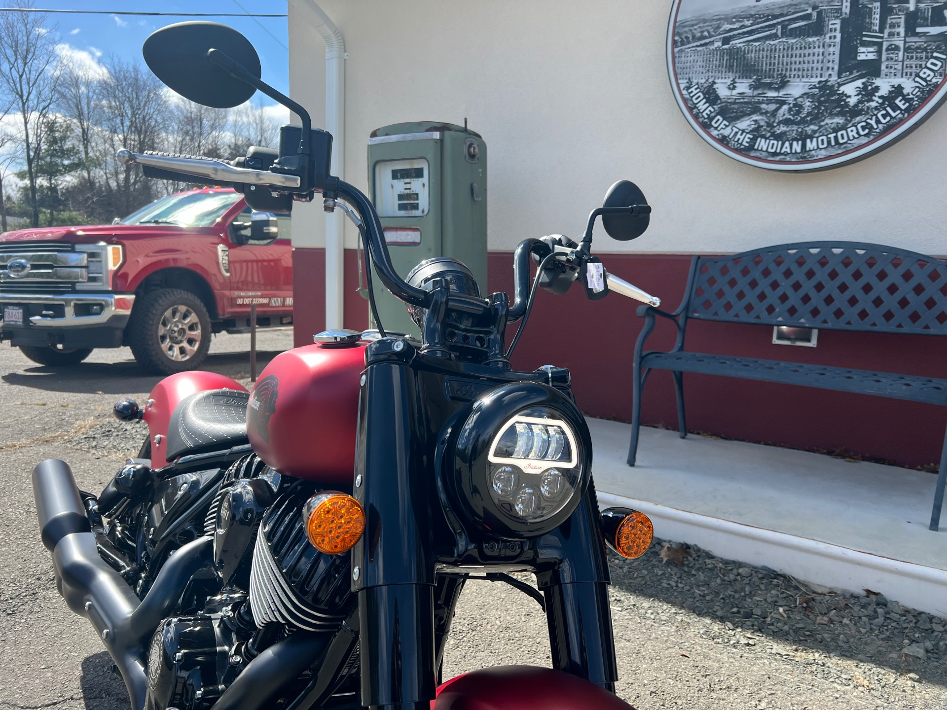 2024 Indian Motorcycle Chief Bobber Dark Horse® in Westfield, Massachusetts - Photo 3