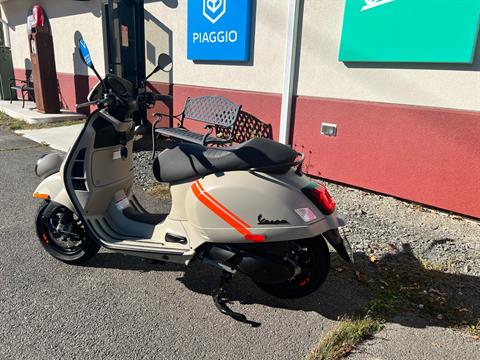 2024 Vespa GTV 300 in Westfield, Massachusetts - Photo 9