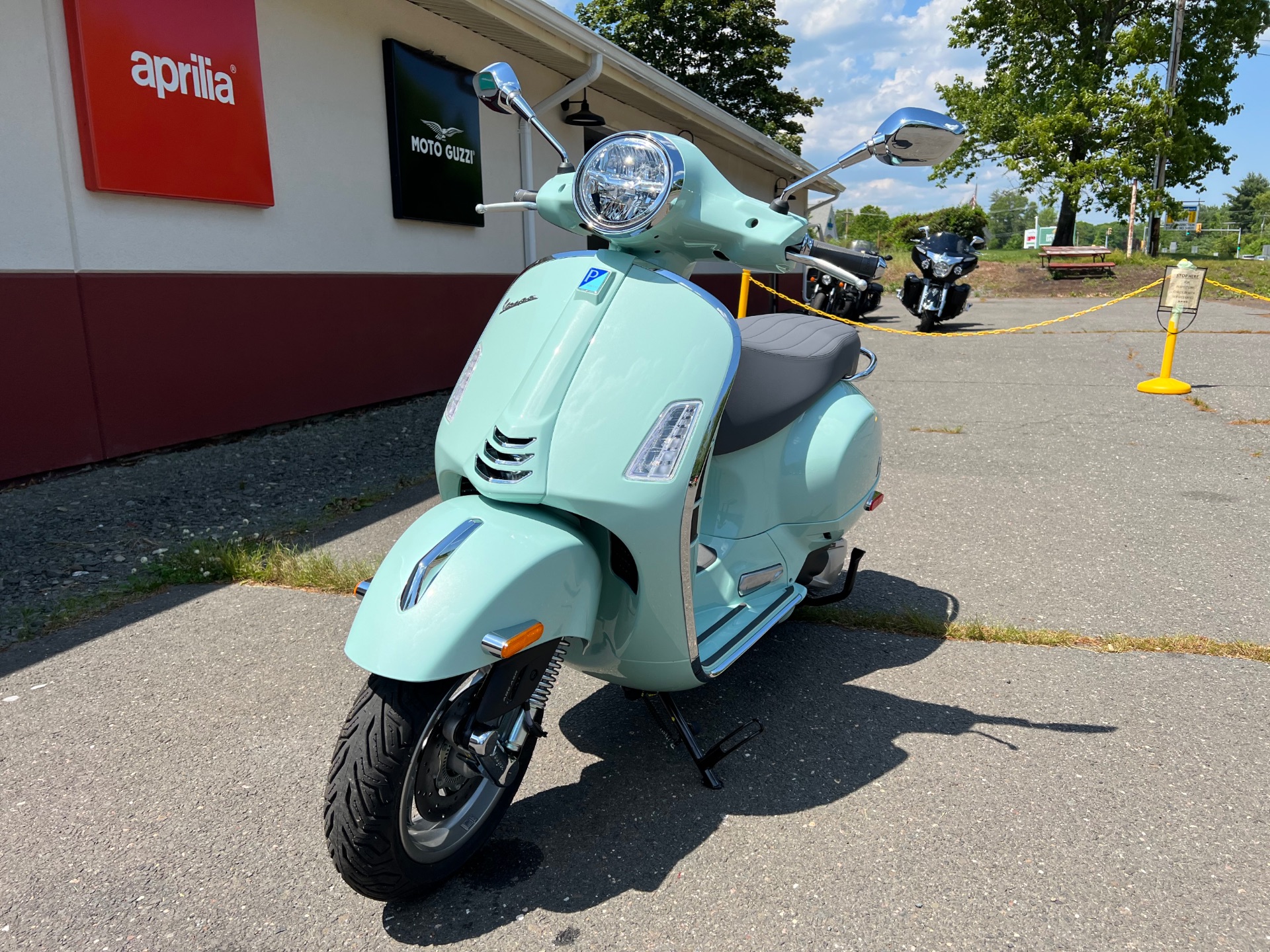 2024 Vespa GTS 300 in Westfield, Massachusetts - Photo 2