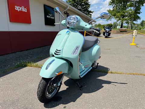 2024 Vespa GTS 300 in Westfield, Massachusetts - Photo 2