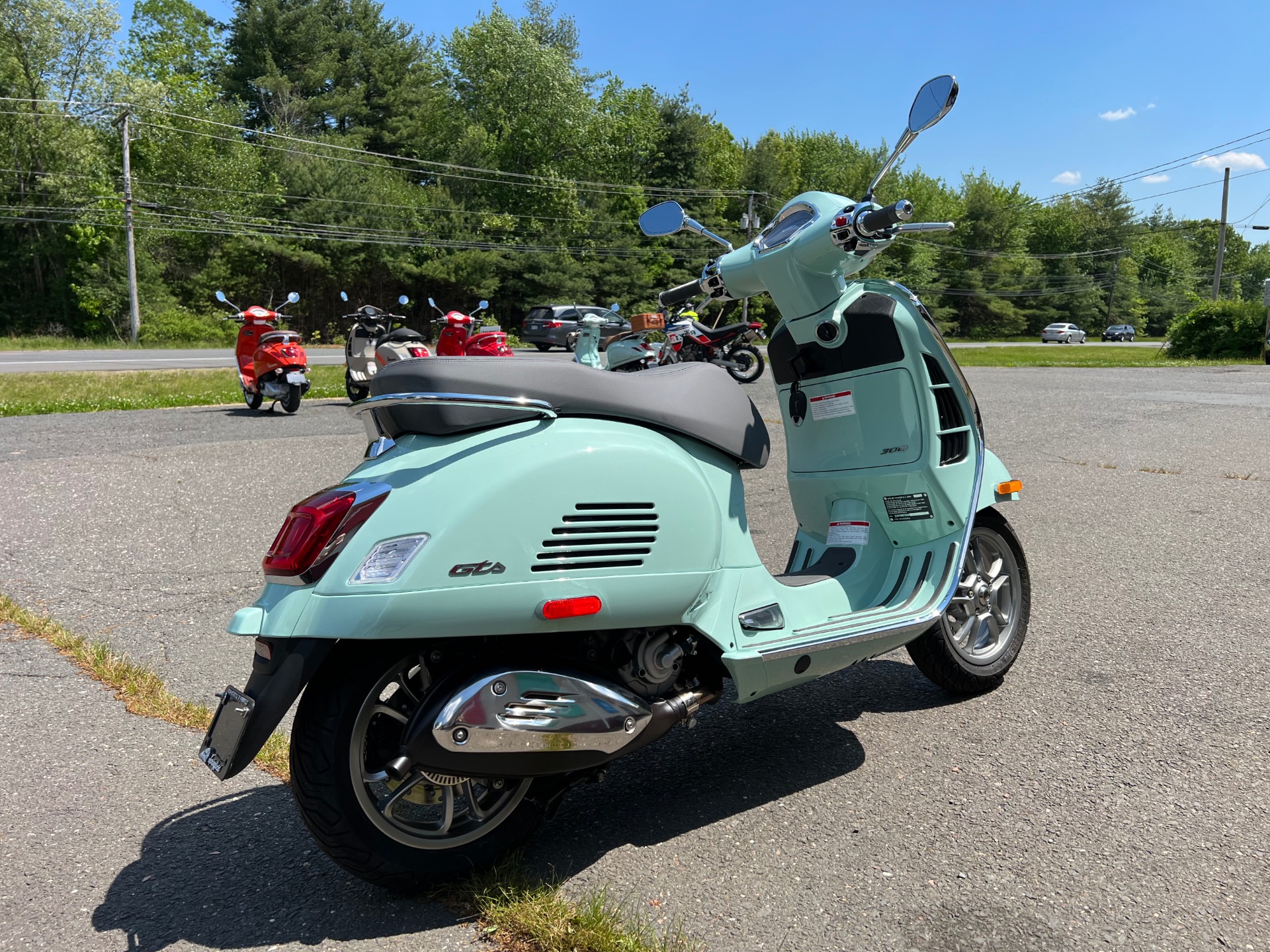 2024 Vespa GTS 300 in Westfield, Massachusetts - Photo 4