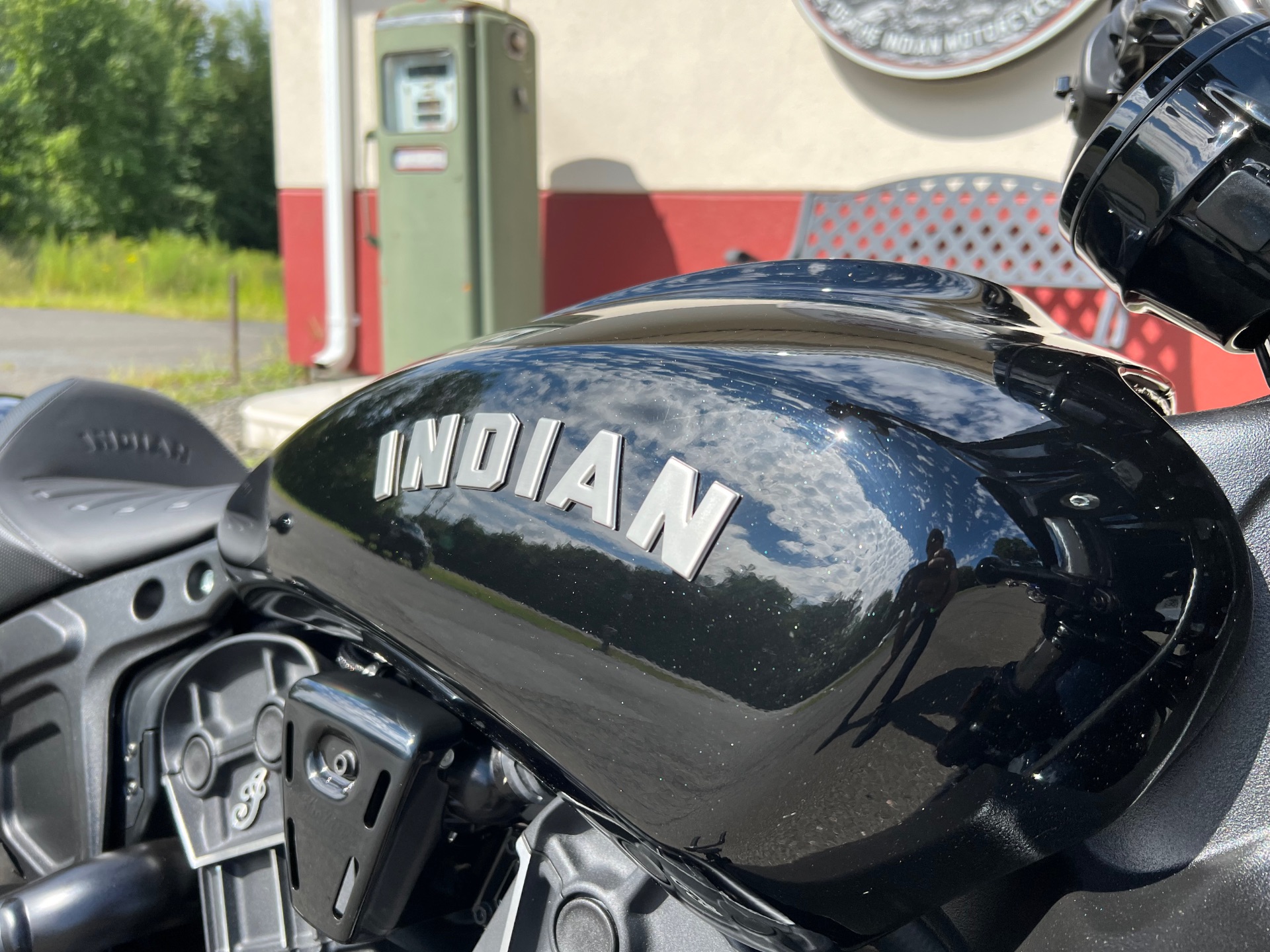 2023 Indian Motorcycle Scout® Rogue Sixty in Westfield, Massachusetts - Photo 4