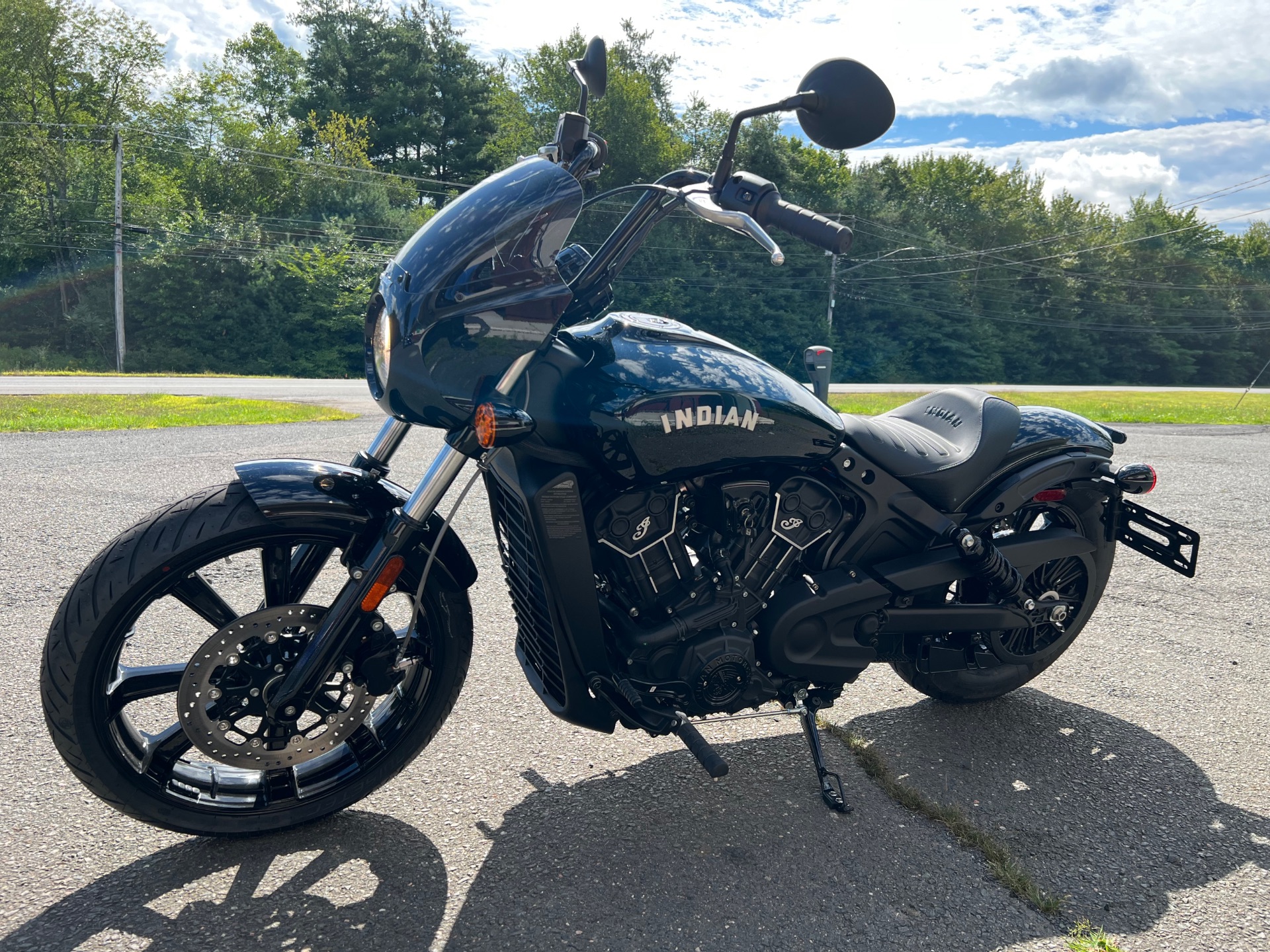2023 Indian Motorcycle Scout® Rogue Sixty in Westfield, Massachusetts - Photo 11