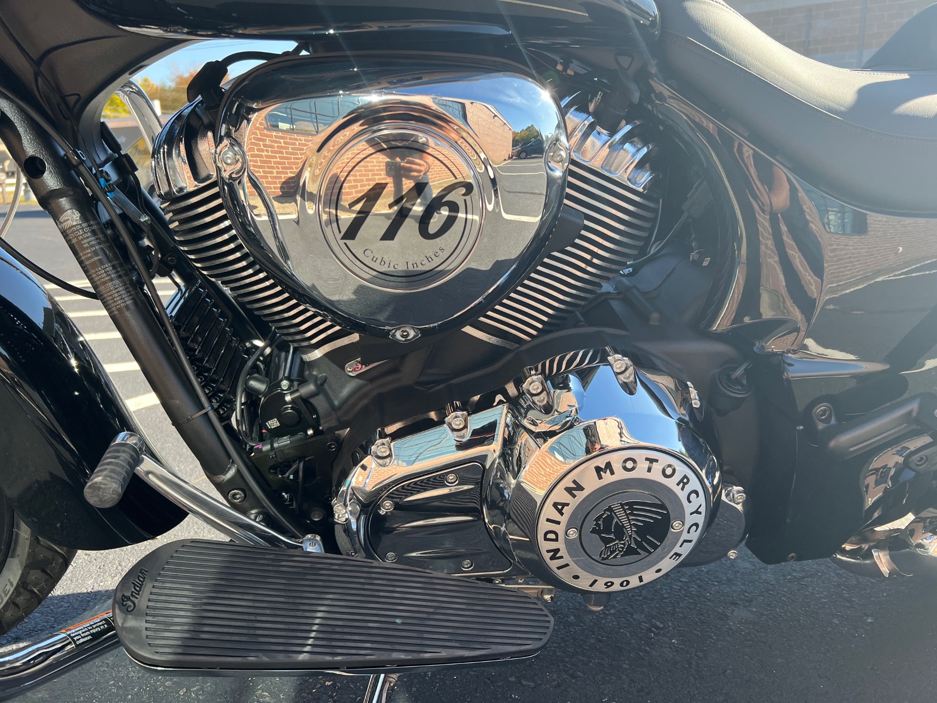 2022 Indian Motorcycle Chieftain® Limited in Westfield, Massachusetts - Photo 2