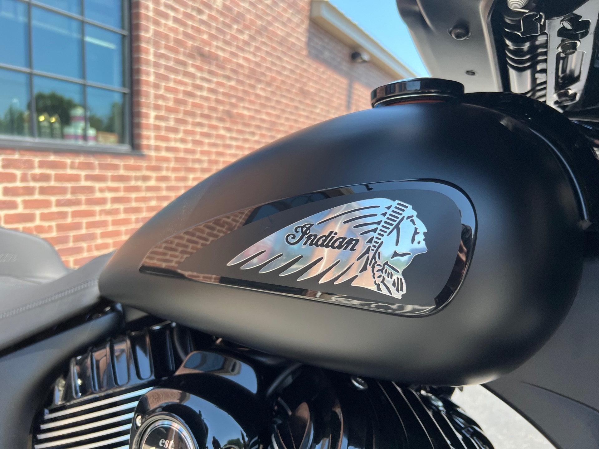 2024 Indian Motorcycle Chieftain® Dark Horse® with PowerBand Audio Package in Westfield, Massachusetts - Photo 4