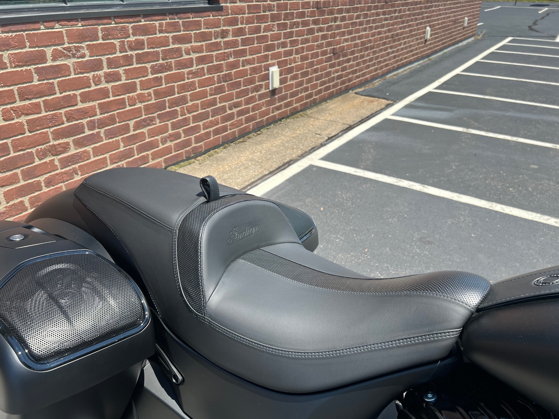 2024 Indian Motorcycle Chieftain® Dark Horse® with PowerBand Audio Package in Westfield, Massachusetts - Photo 6