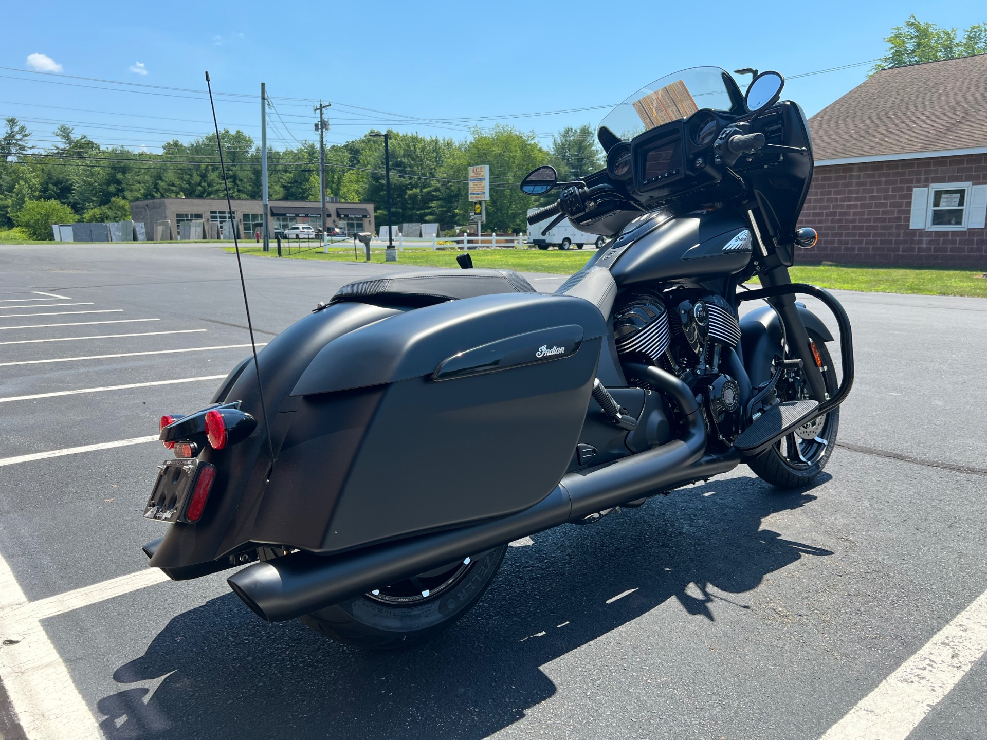 2024 Indian Motorcycle Chieftain® Dark Horse® with PowerBand Audio Package in Westfield, Massachusetts - Photo 9