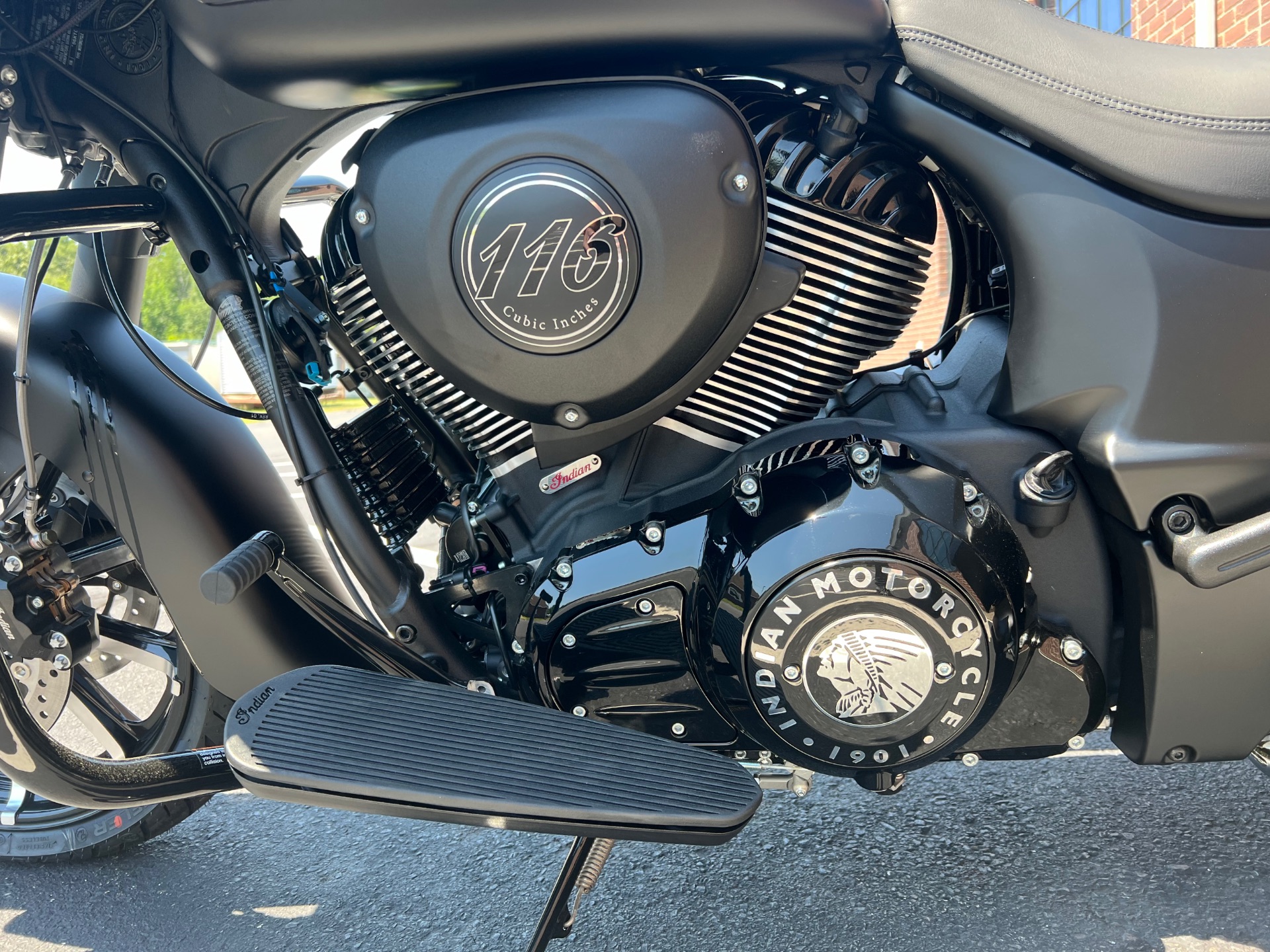 2024 Indian Motorcycle Chieftain® Dark Horse® with PowerBand Audio Package in Westfield, Massachusetts - Photo 11
