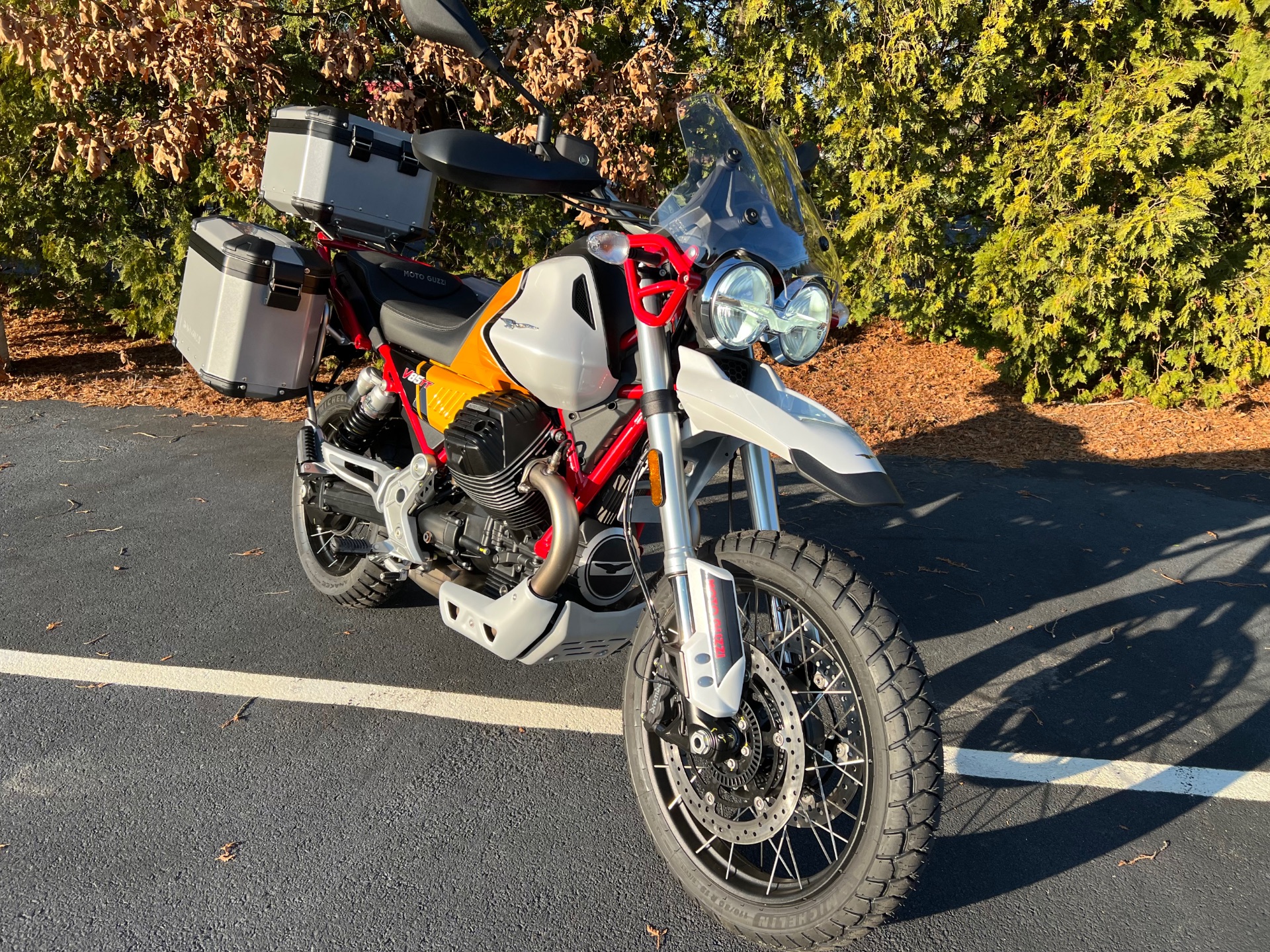 2022 Moto Guzzi V85 TT Adventure in Westfield, Massachusetts - Photo 9