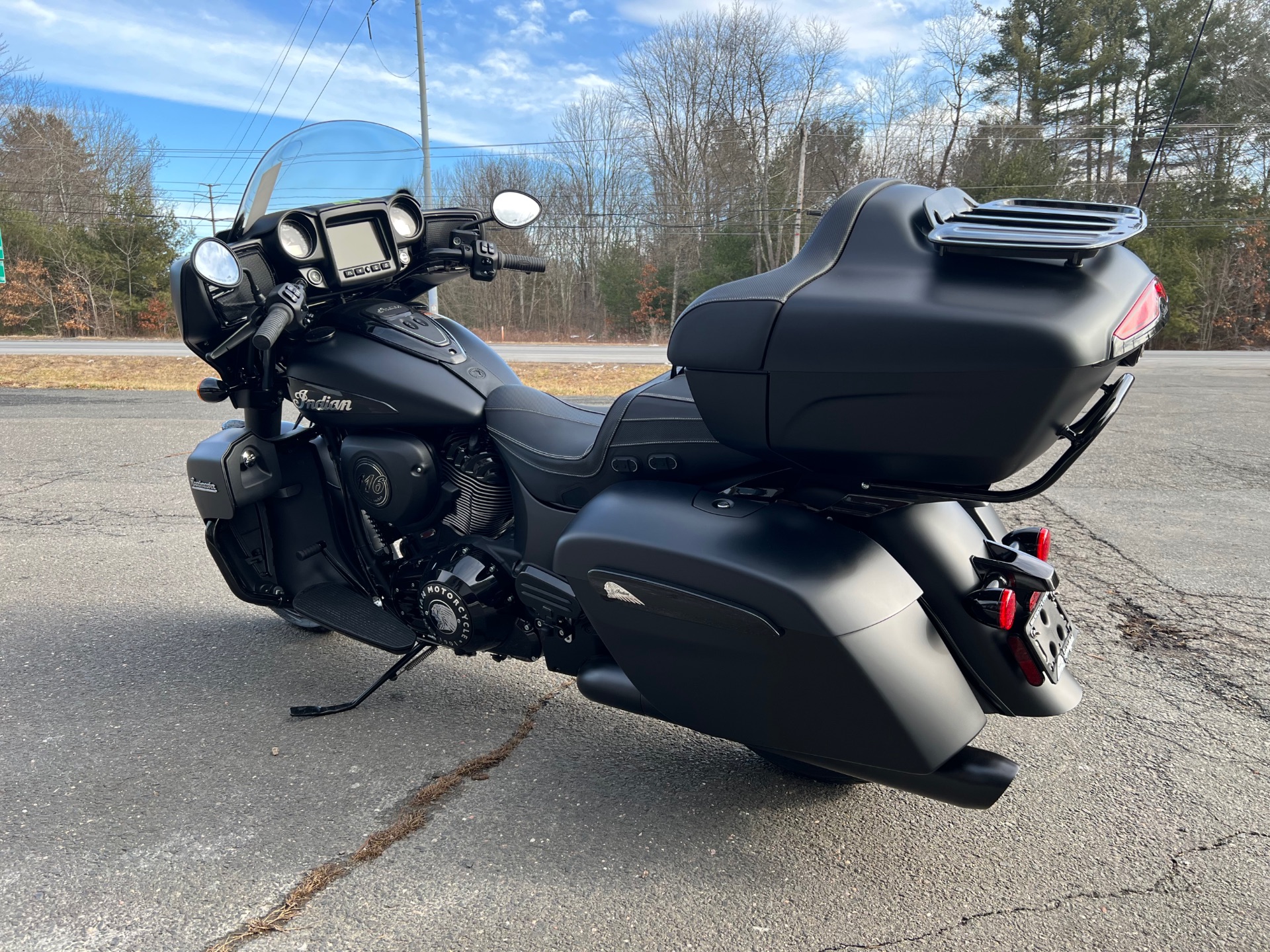 2023 Indian Motorcycle Roadmaster® Dark Horse® in Westfield, Massachusetts - Photo 9