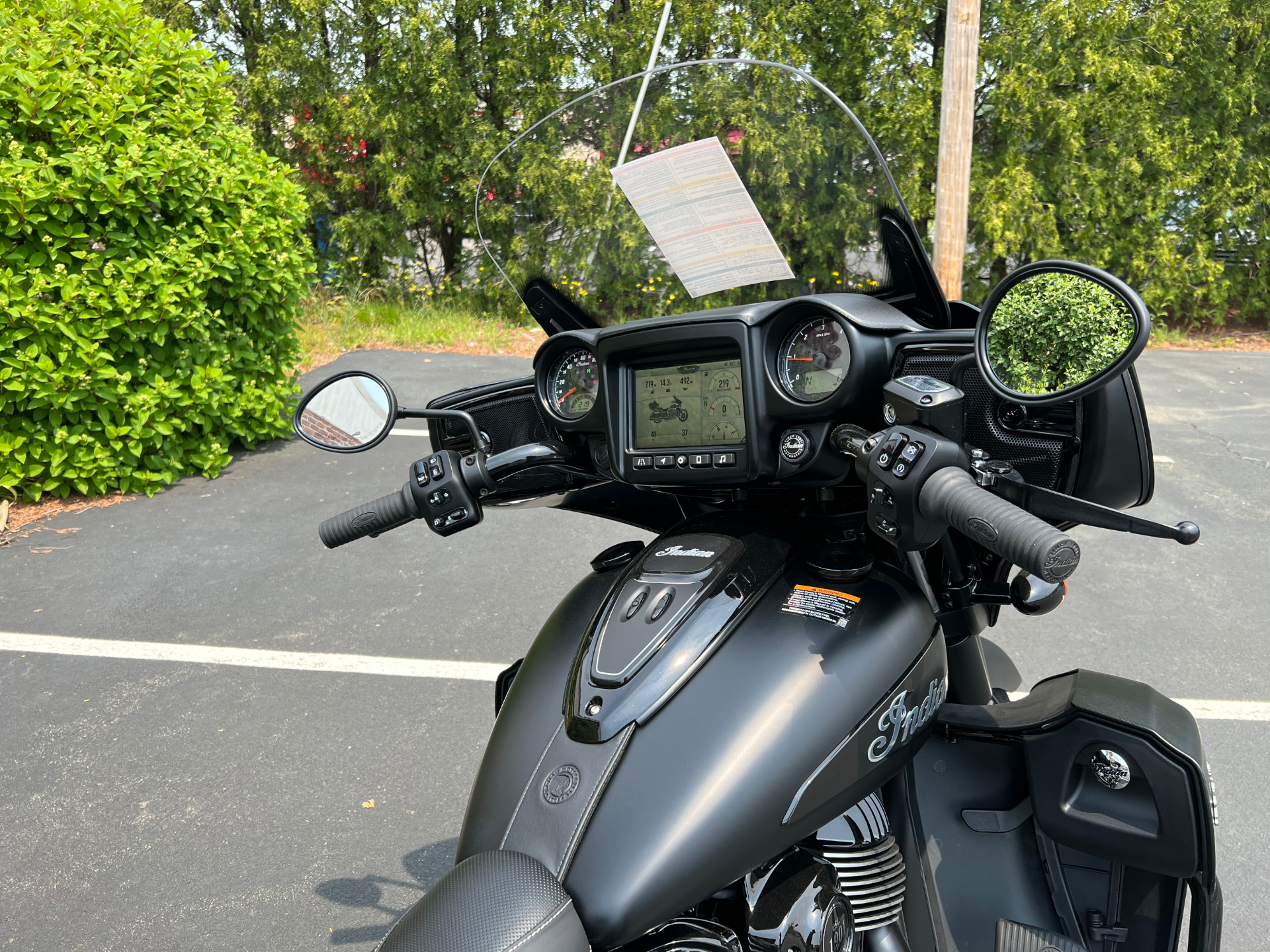 2023 Indian Motorcycle Roadmaster® Dark Horse® in Westfield, Massachusetts - Photo 8