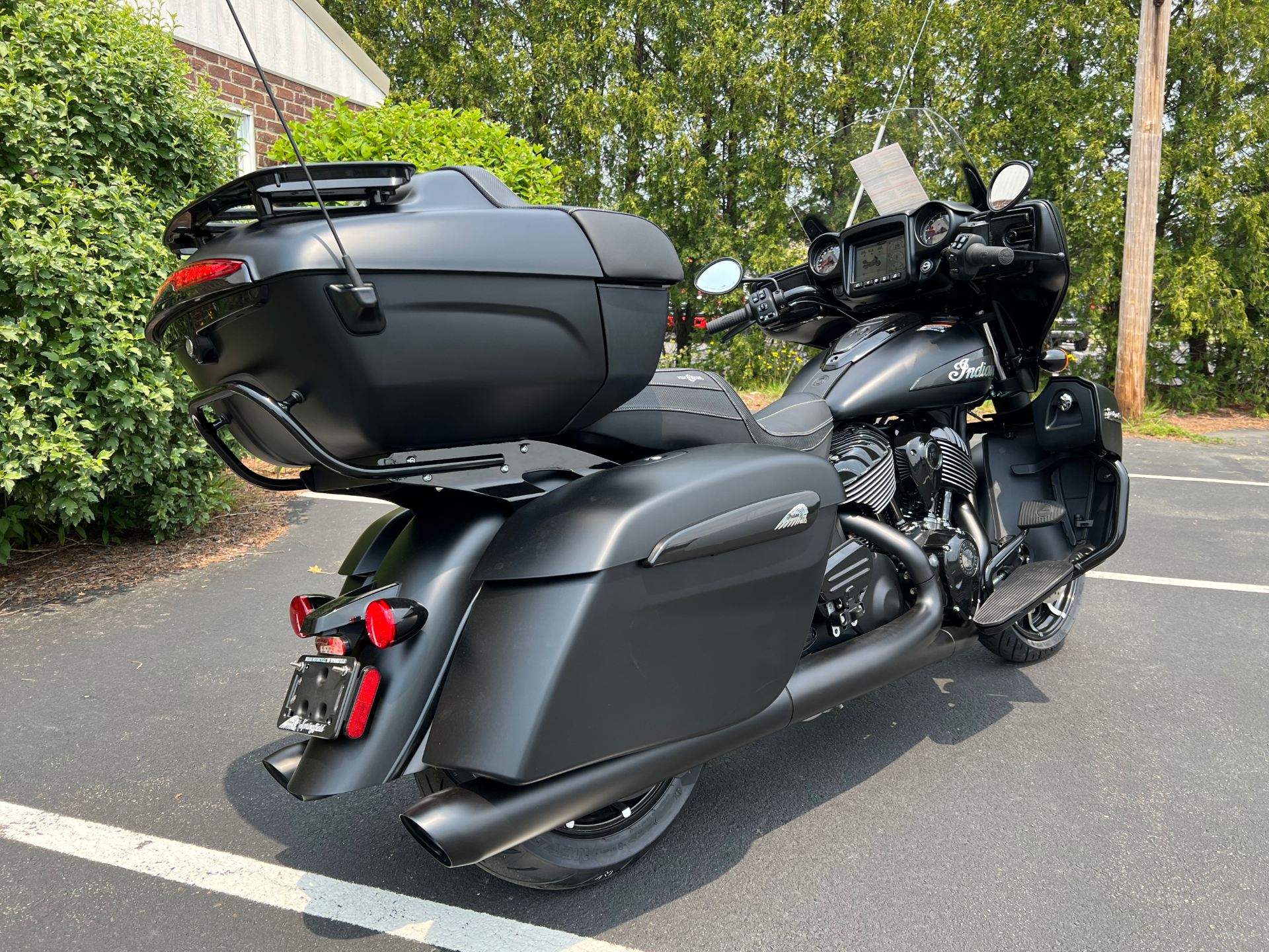 2023 Indian Motorcycle Roadmaster® Dark Horse® in Westfield, Massachusetts - Photo 9