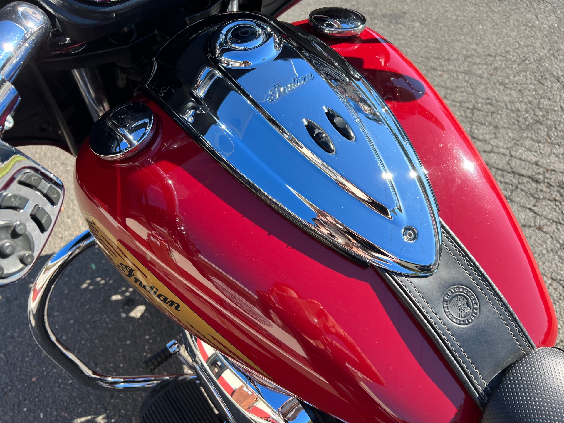 2016 Indian Motorcycle Chieftain® in Westfield, Massachusetts - Photo 11