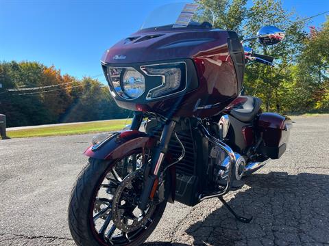 2022 Indian Motorcycle Challenger® Limited in Westfield, Massachusetts - Photo 11