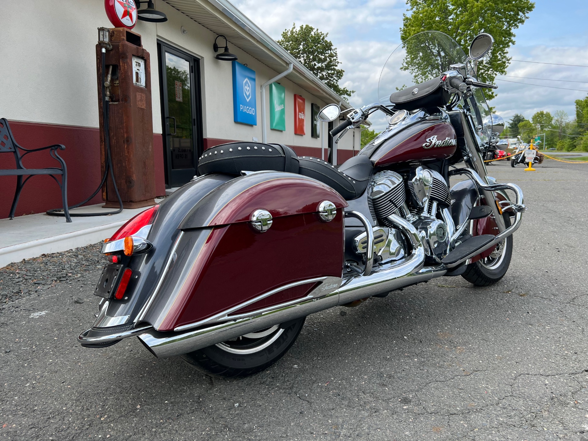 2017 Indian Motorcycle Springfield® in Westfield, Massachusetts - Photo 9