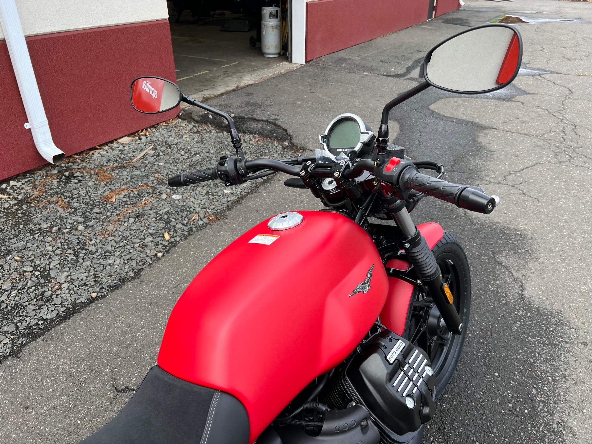 2023 Moto Guzzi V7 Stone in Westfield, Massachusetts - Photo 7