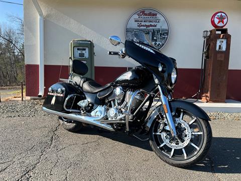 2017 Indian Motorcycle Chieftain® Limited in Westfield, Massachusetts - Photo 3