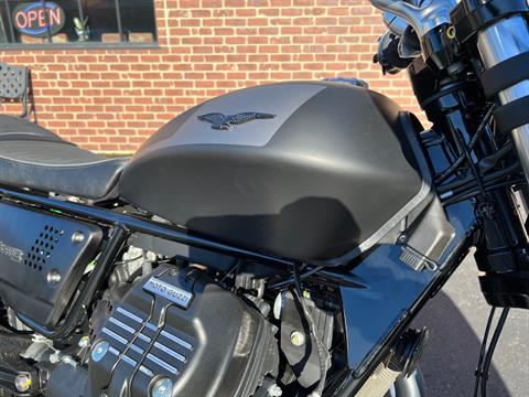 2022 Moto Guzzi V9 Bobber in Westfield, Massachusetts - Photo 9