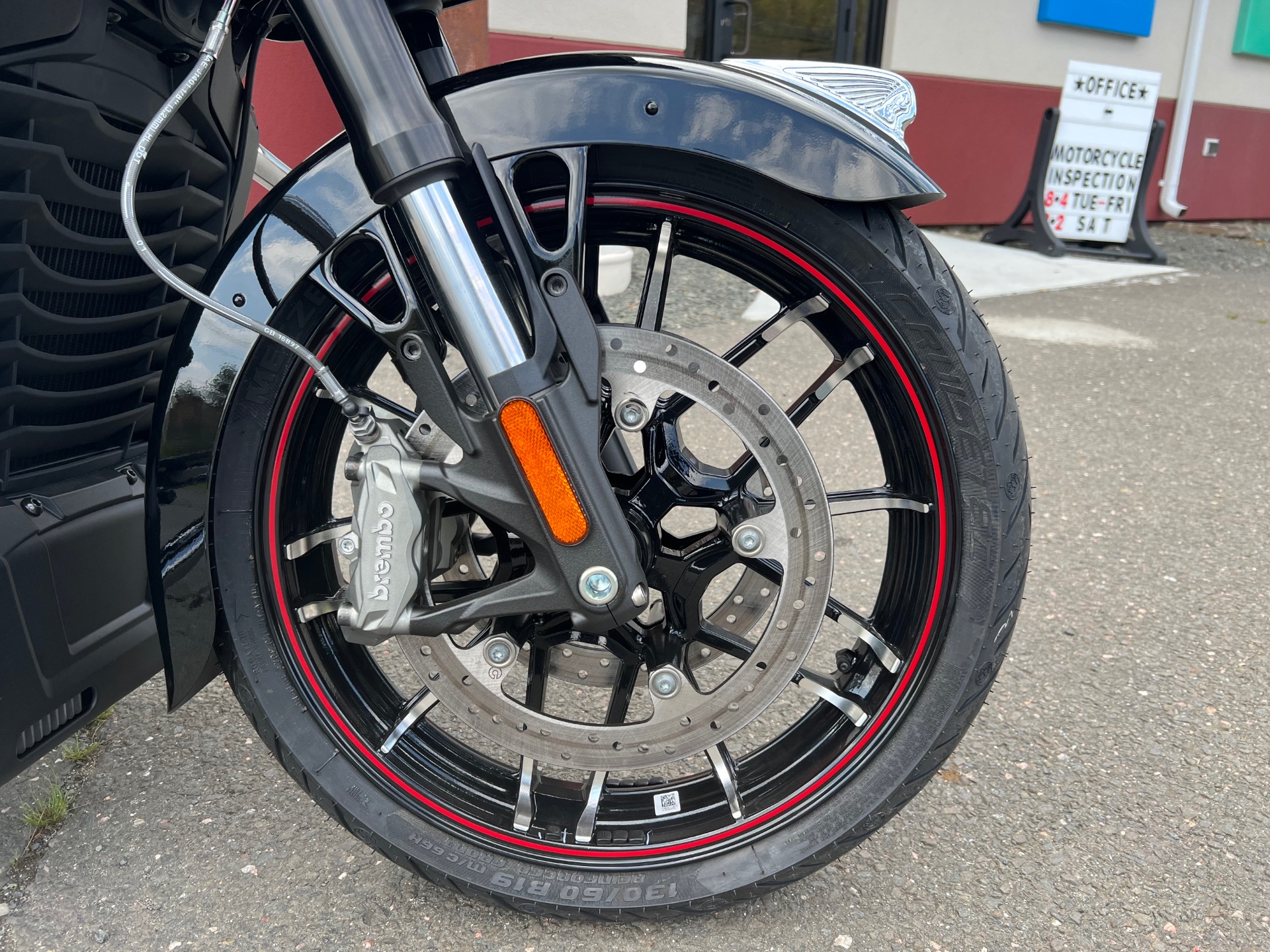 2023 Indian Motorcycle Challenger® Limited in Westfield, Massachusetts - Photo 2