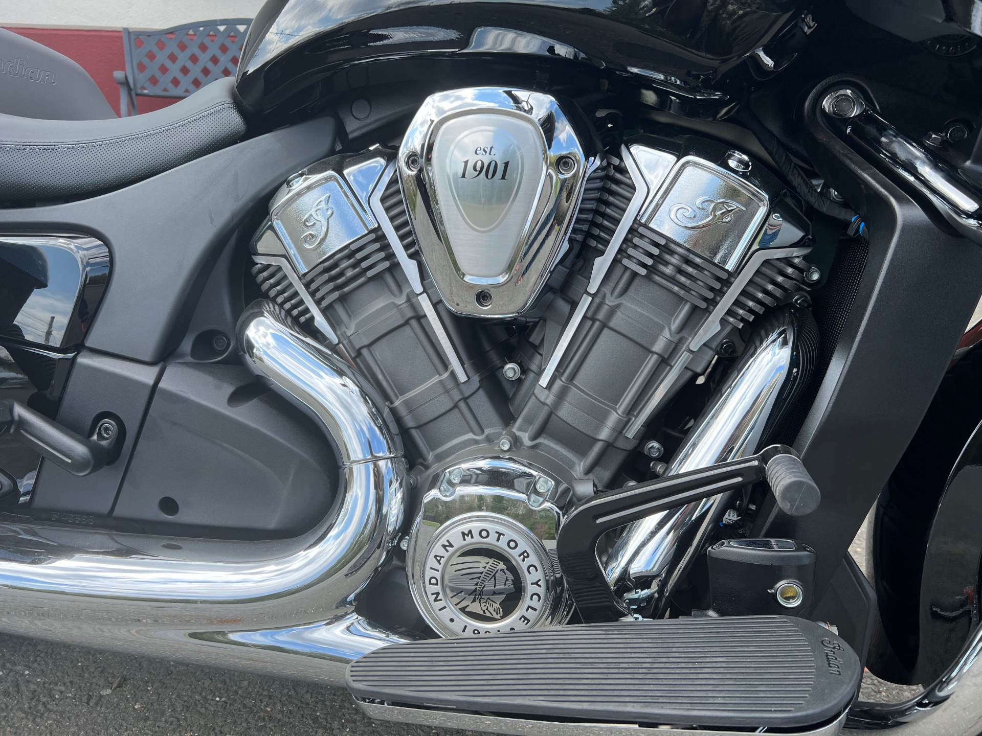 2023 Indian Motorcycle Challenger® Limited in Westfield, Massachusetts - Photo 4