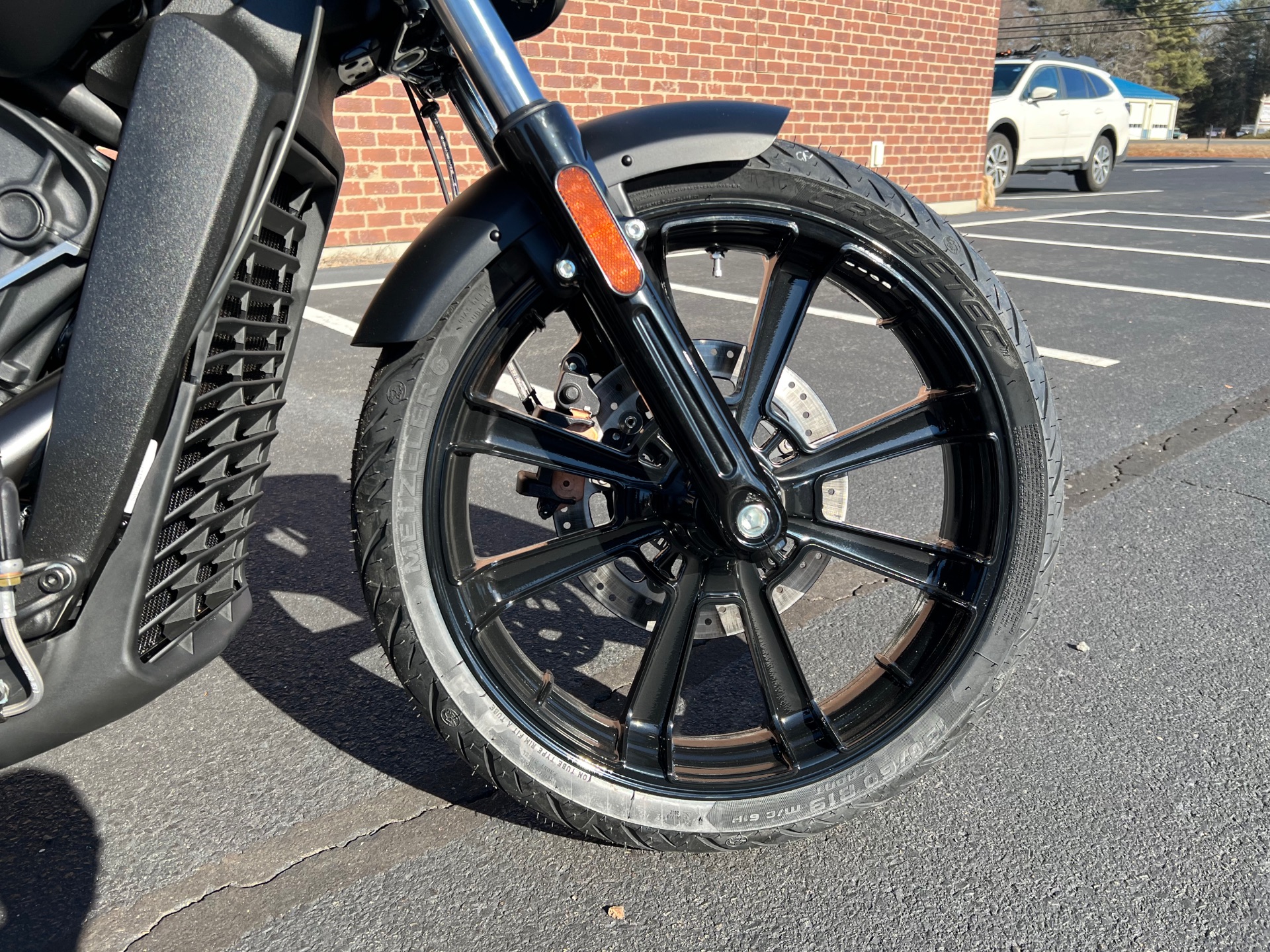 2023 Indian Motorcycle Scout® Rogue ABS in Westfield, Massachusetts - Photo 3