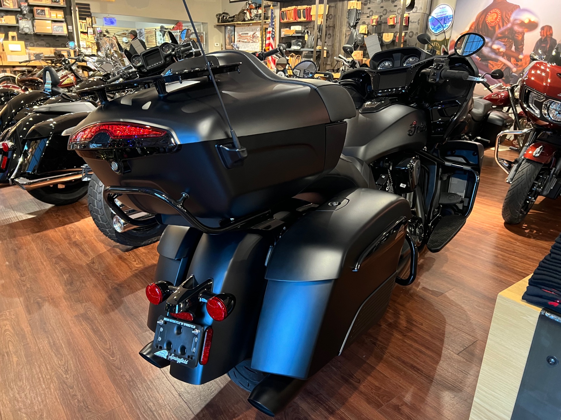 2022 Indian Motorcycle Pursuit® Dark Horse® in Westfield, Massachusetts - Photo 5