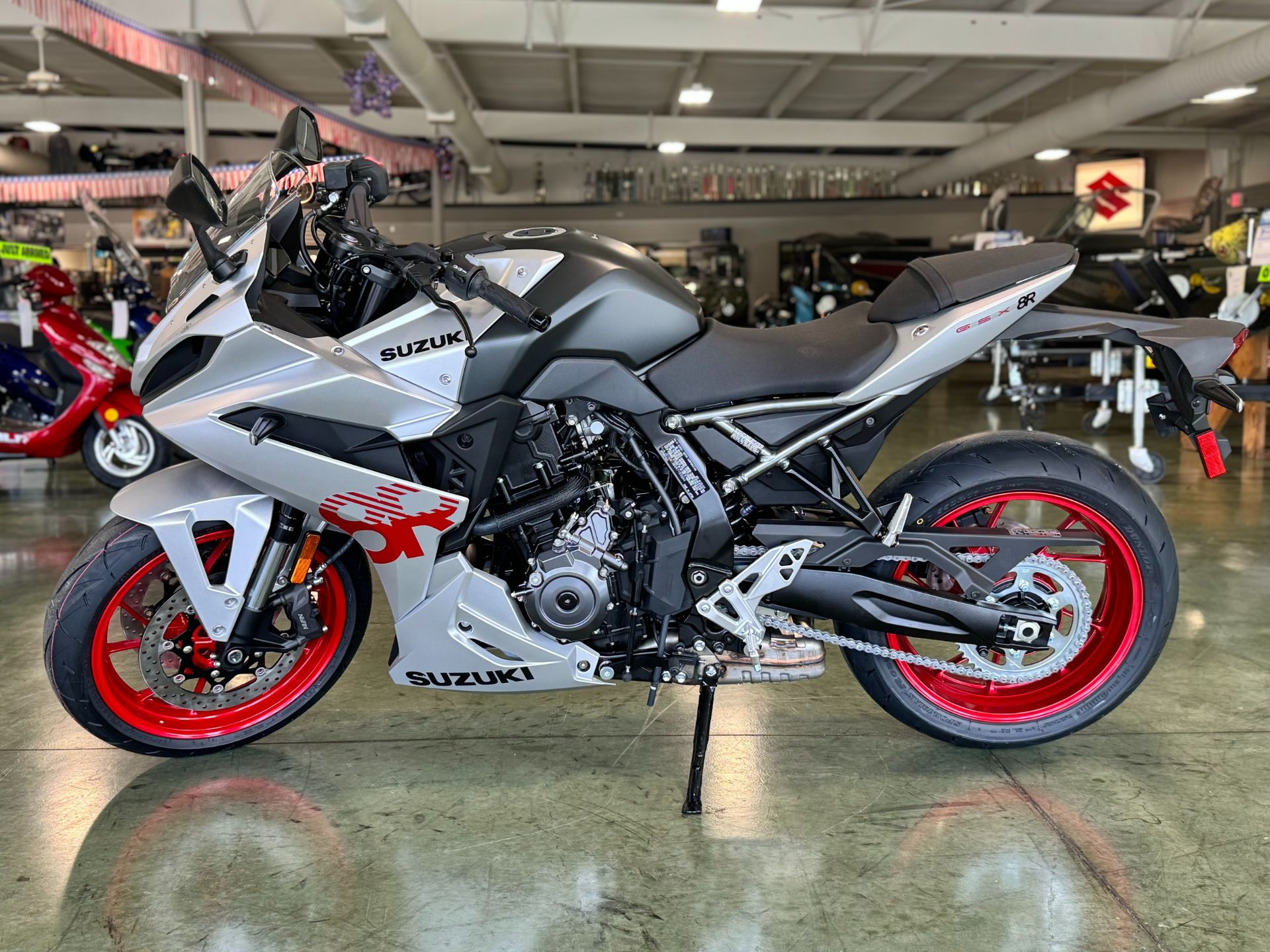 2024 Suzuki GSX-8R in Pine Bluff, Arkansas - Photo 1