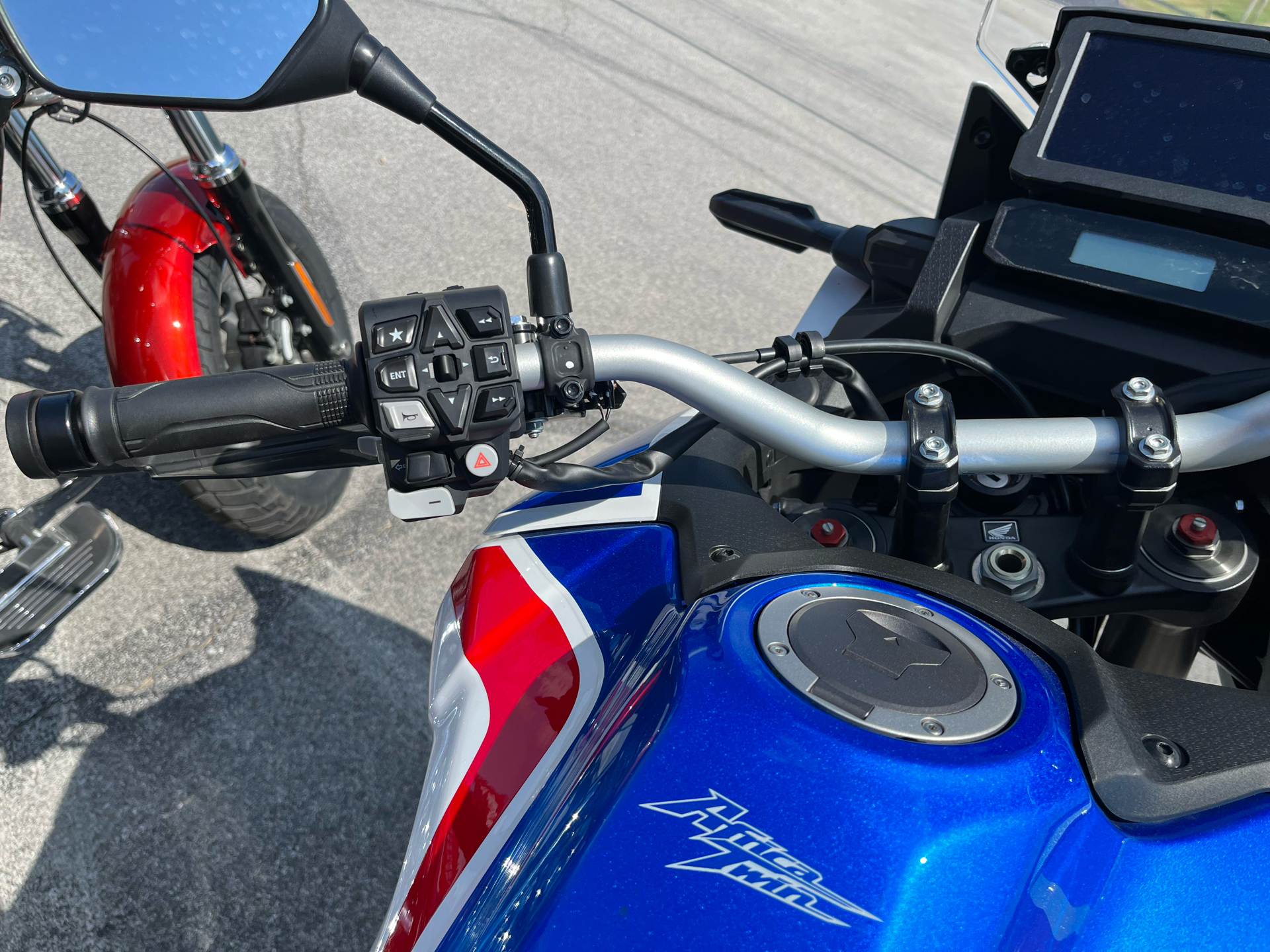 2021 Honda Africa Twin DCT in Greeneville, Tennessee - Photo 3