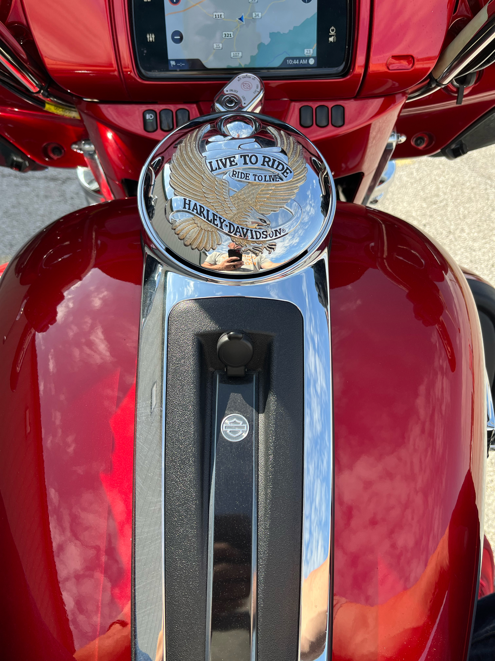 2019 Harley-Davidson Tri Glide® Ultra in Greeneville, Tennessee - Photo 8