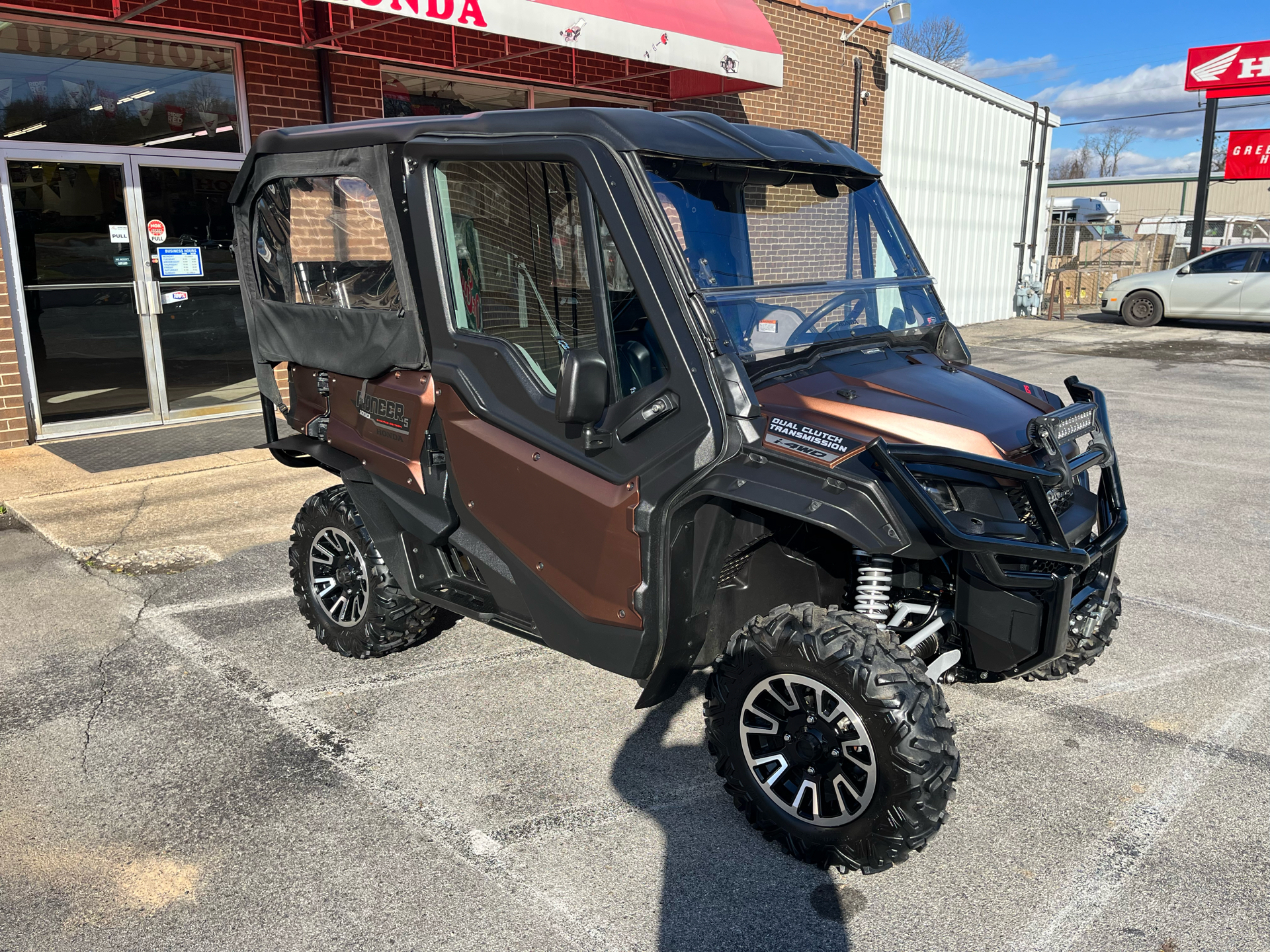 2021 Honda Pioneer 1000-5 Limited Edition in Greeneville, Tennessee - Photo 5