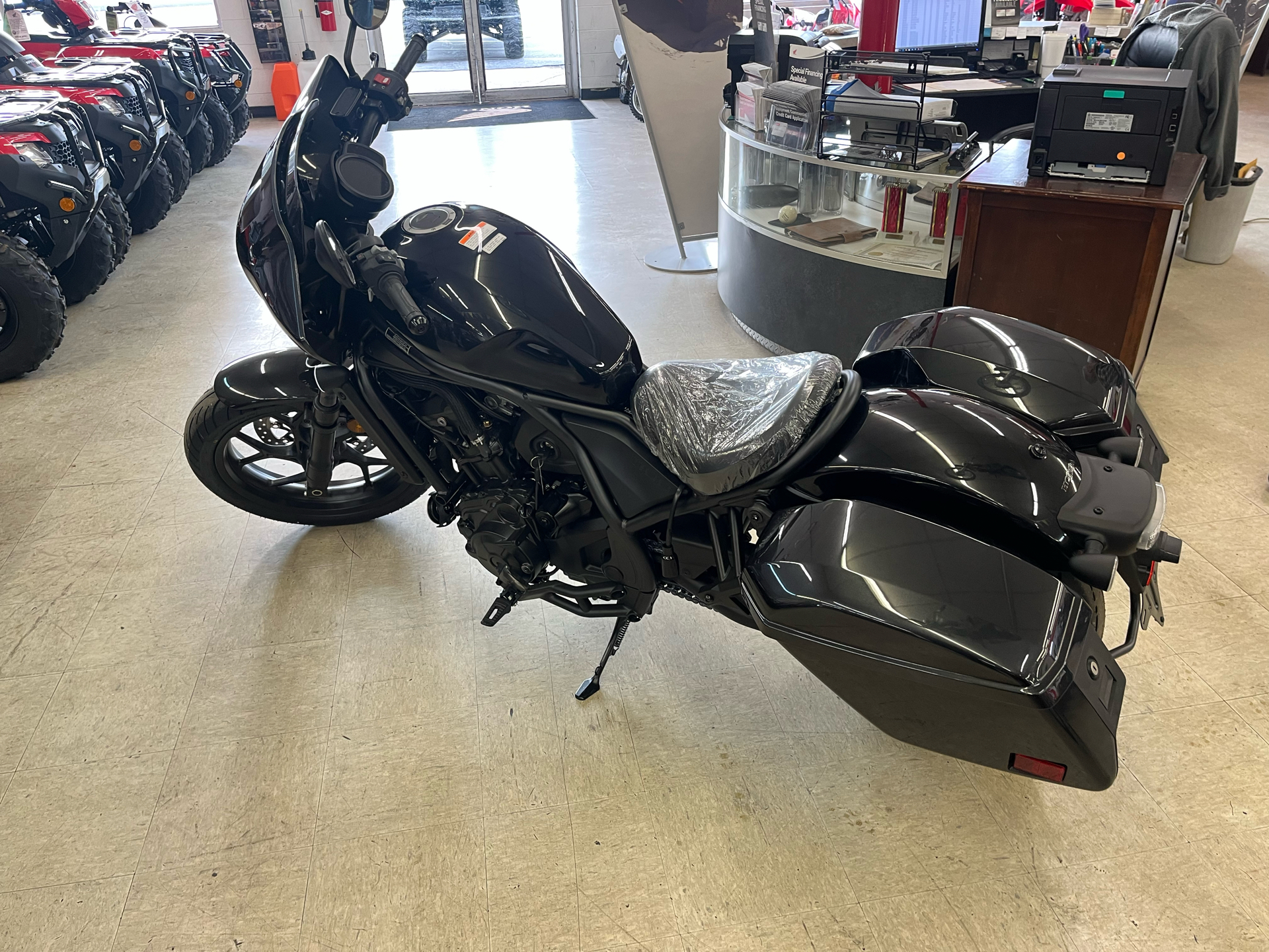 2023 Honda Rebel 1100T DCT in Greeneville, Tennessee - Photo 3