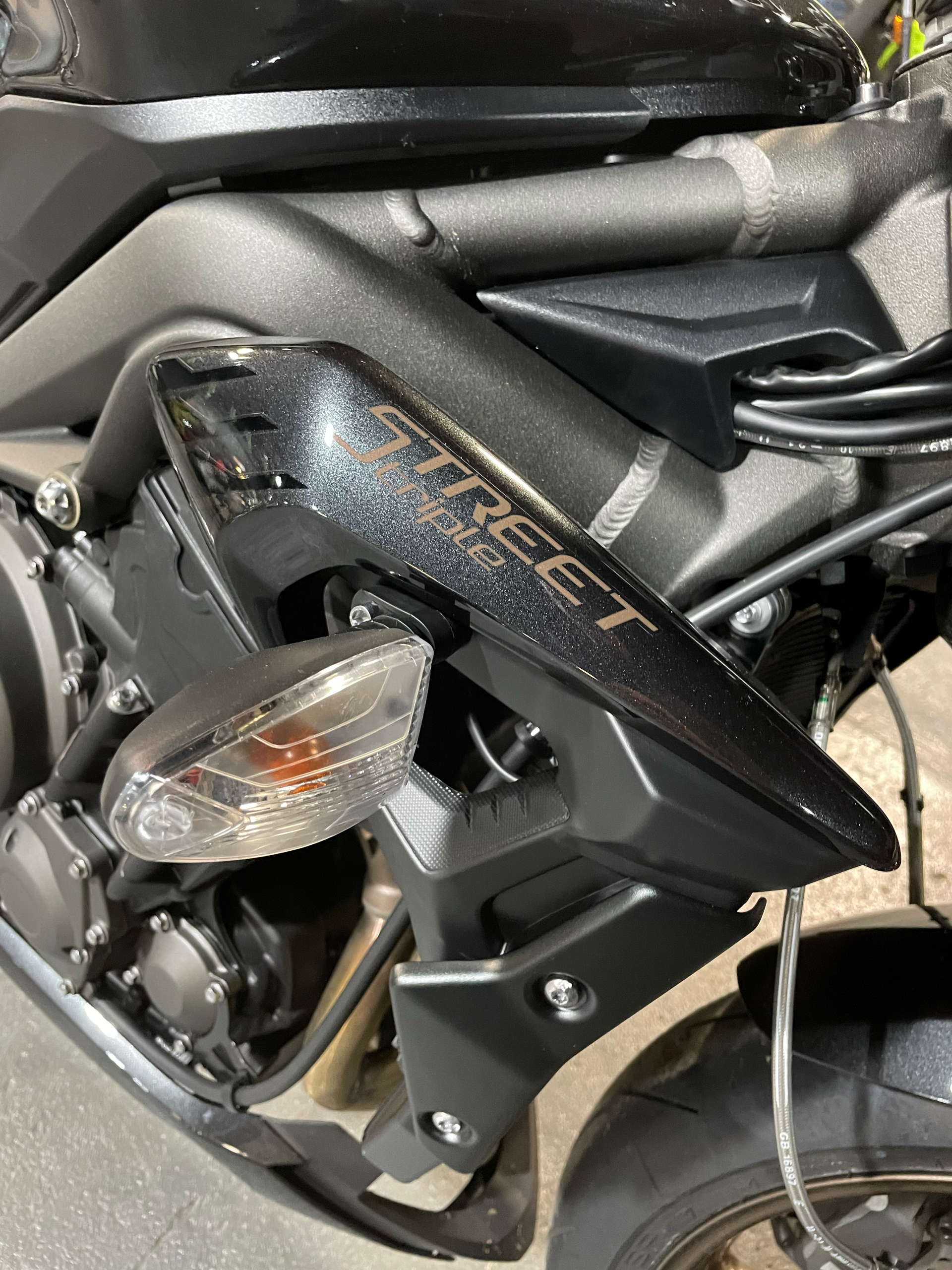 2023 Triumph Street Triple RS in Kingsport, Tennessee - Photo 9