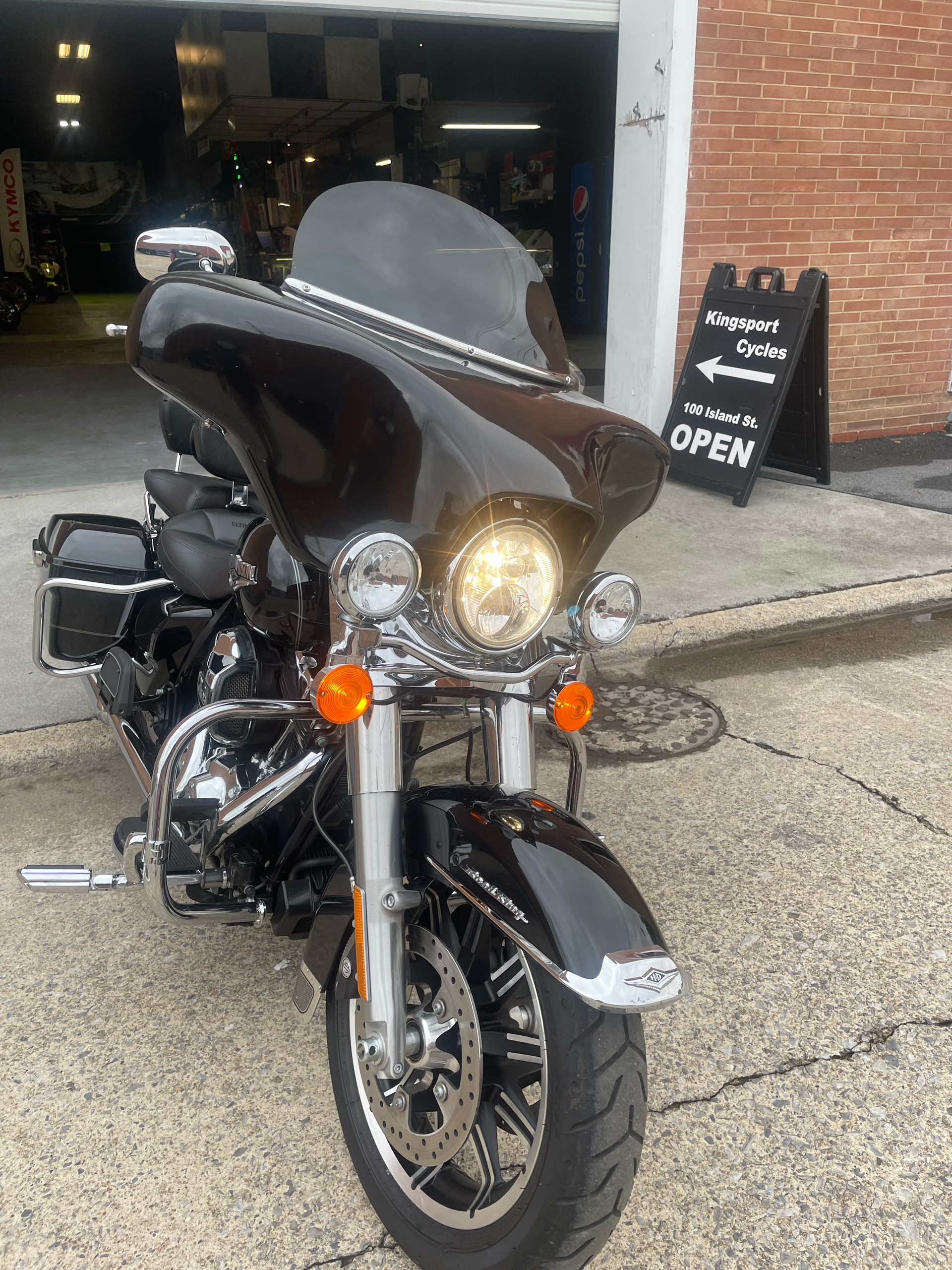 2015 Harley-Davidson Road King® in Kingsport, Tennessee - Photo 8