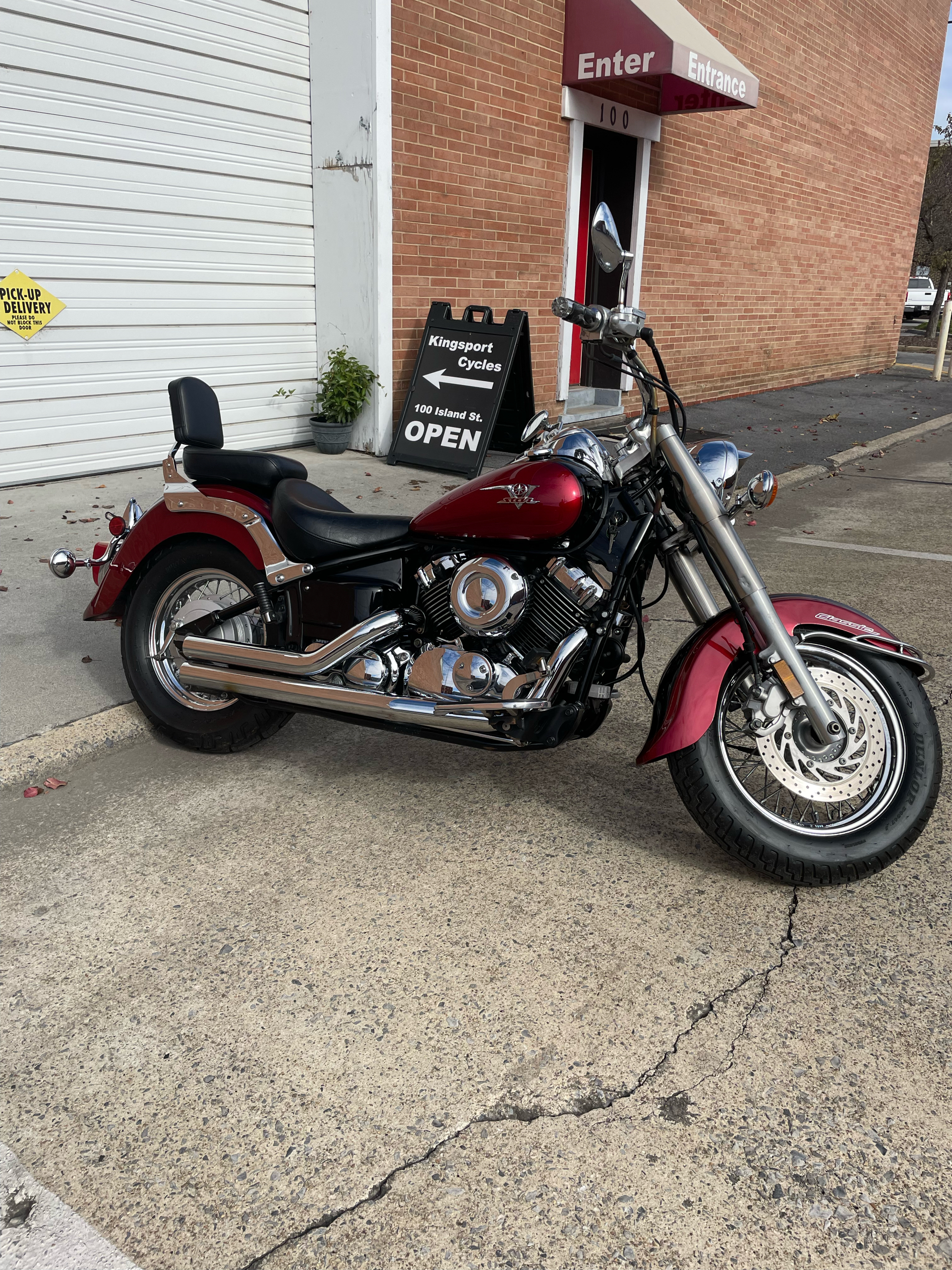 2004 Yamaha V Star® Classic in Kingsport, Tennessee - Photo 1